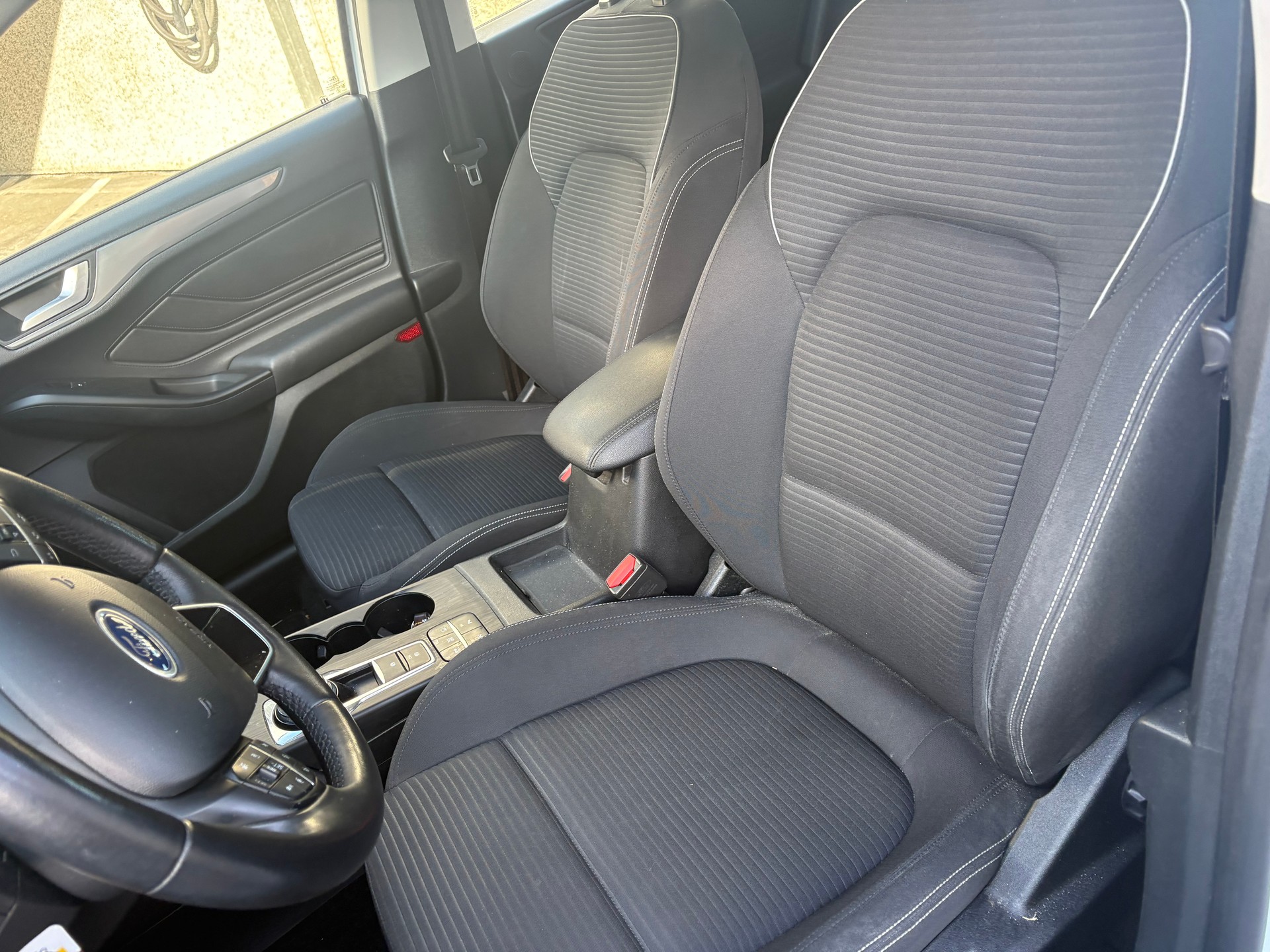 FORD Focus 1.5 TDCi Trend Automatic-image-10
