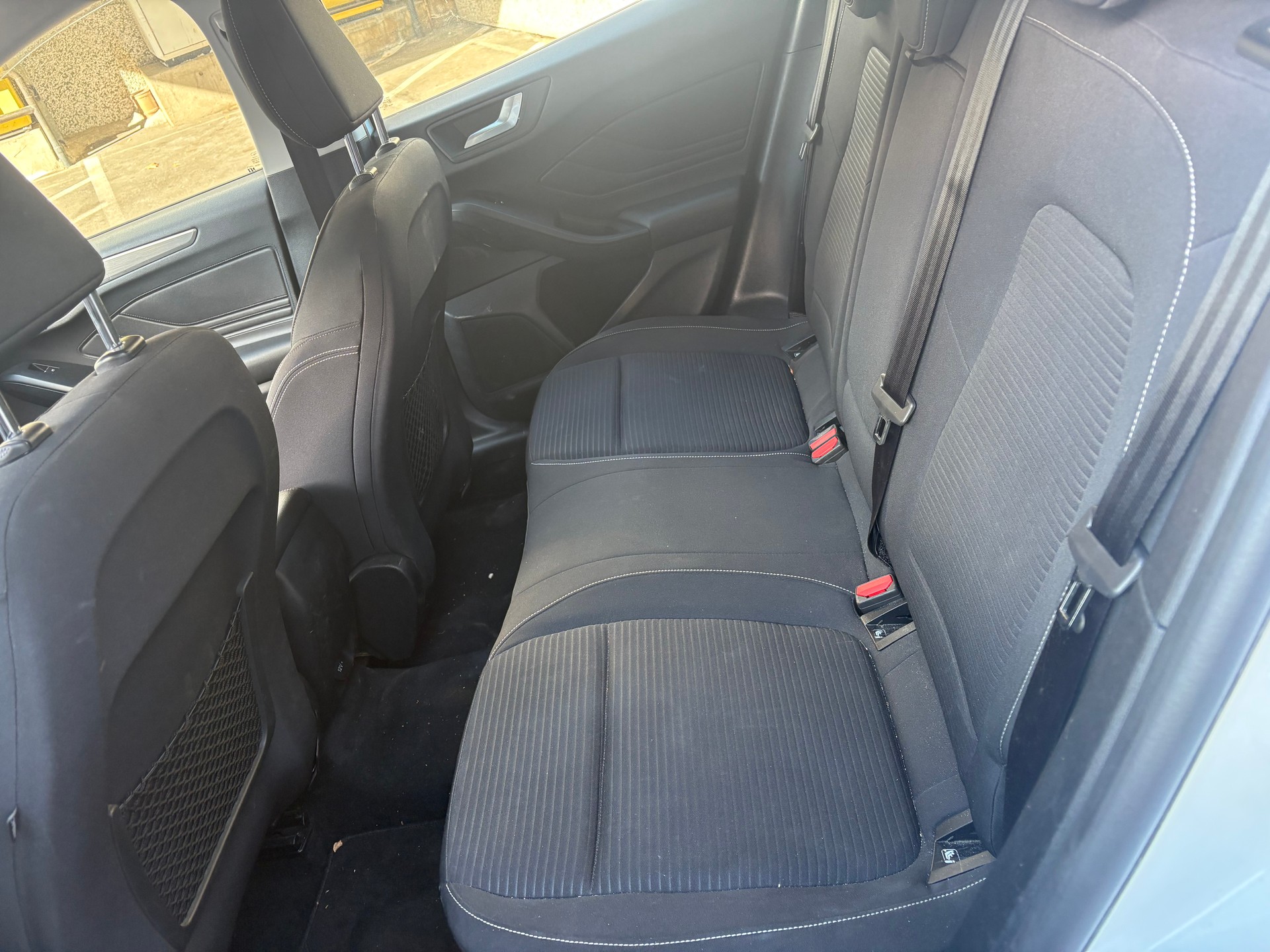 FORD Focus 1.5 TDCi Trend Automatic-image-7