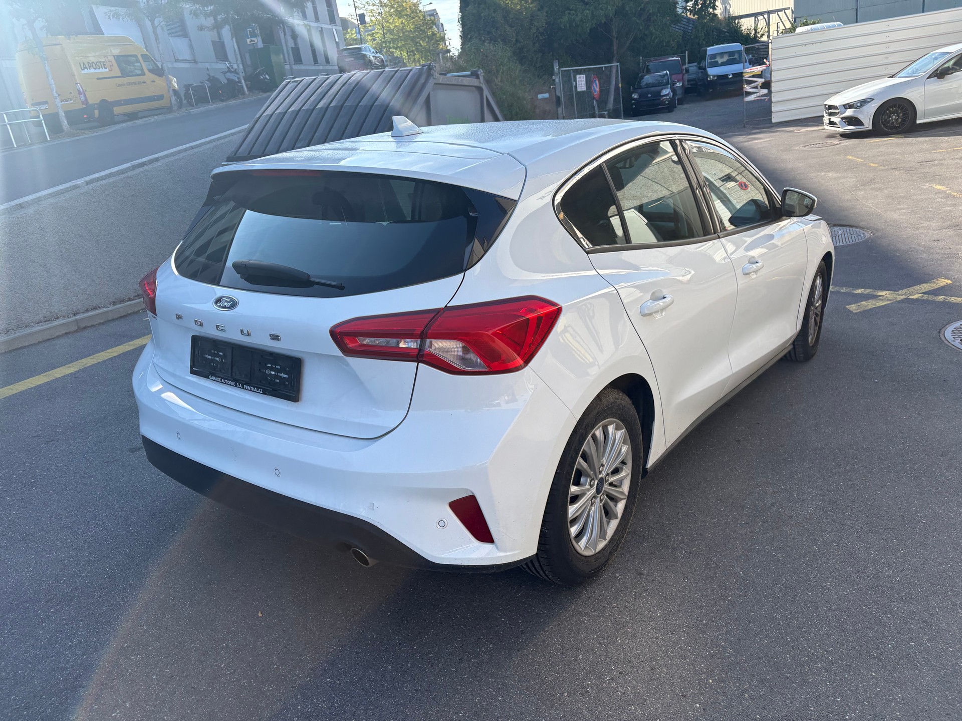 FORD Focus 1.5 TDCi Trend Automatic-image-2