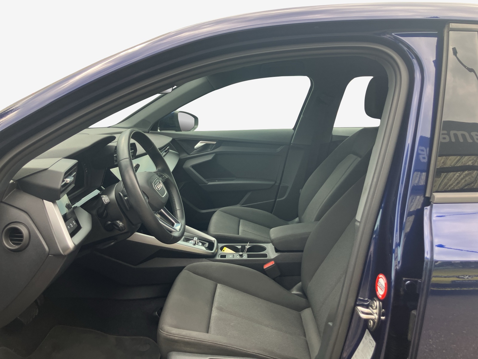 AUDI A3 Sportback 35 TFSI Attraction S-tronic-image-7