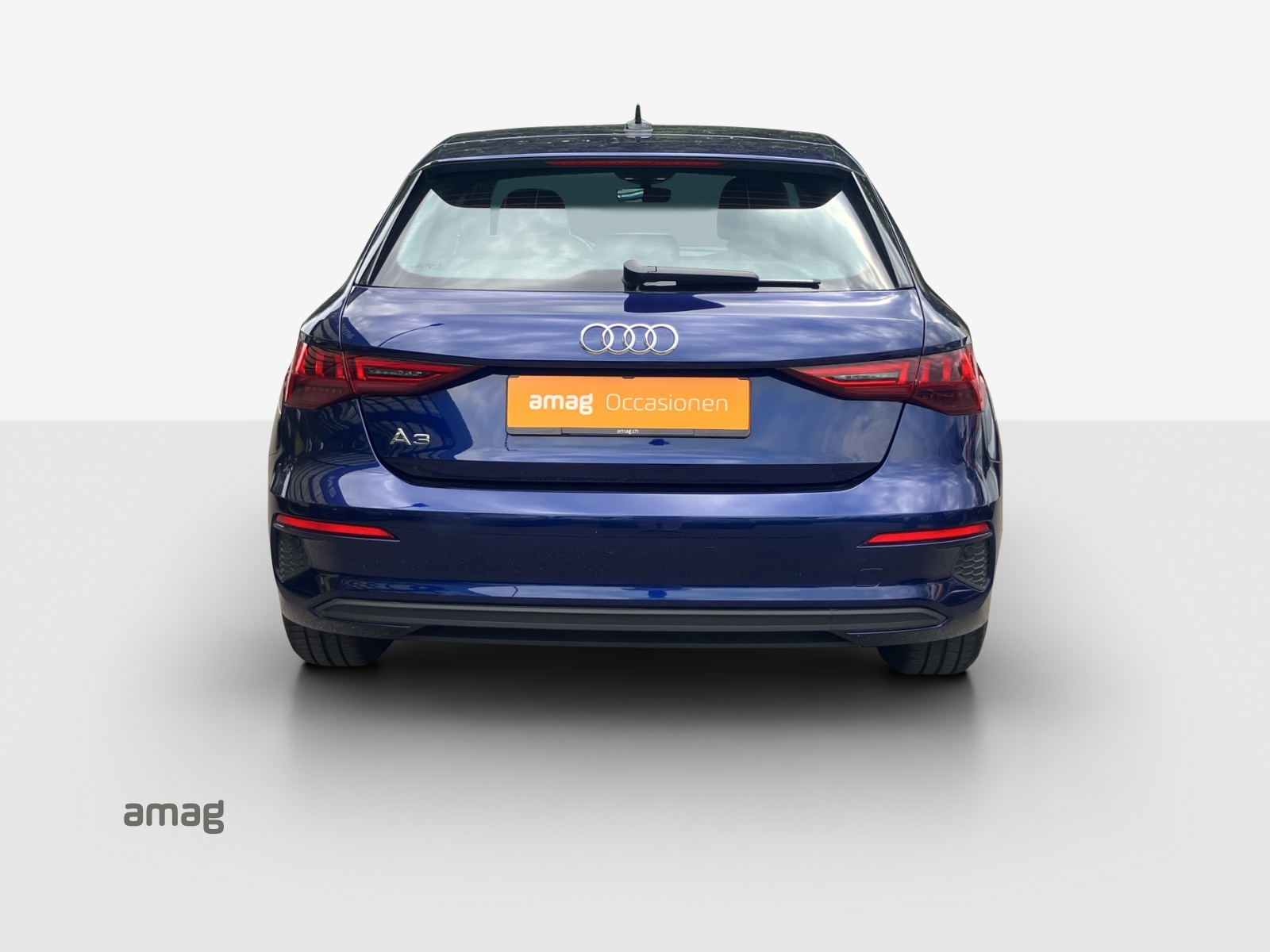 AUDI A3 Sportback 35 TFSI Attraction S-tronic-image-3