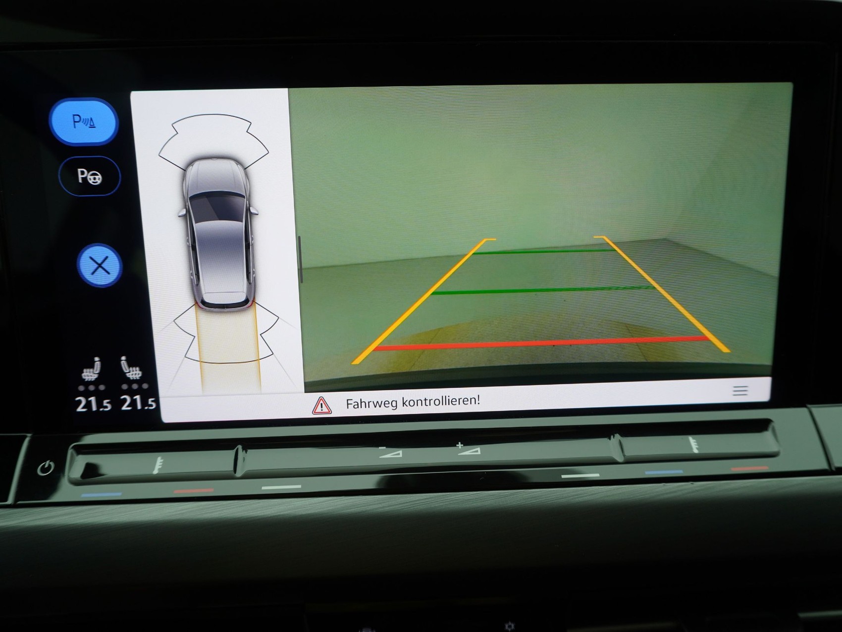 VW Golf 8 1.5 eTSI DSG Style-image-16