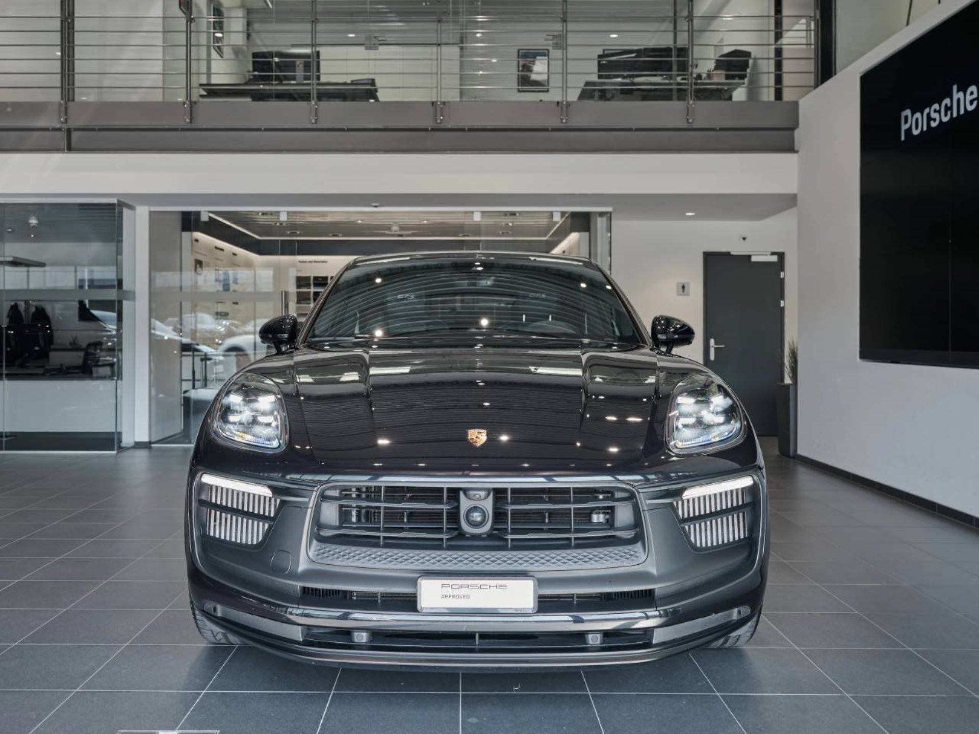 PORSCHE Macan GTS-image-9