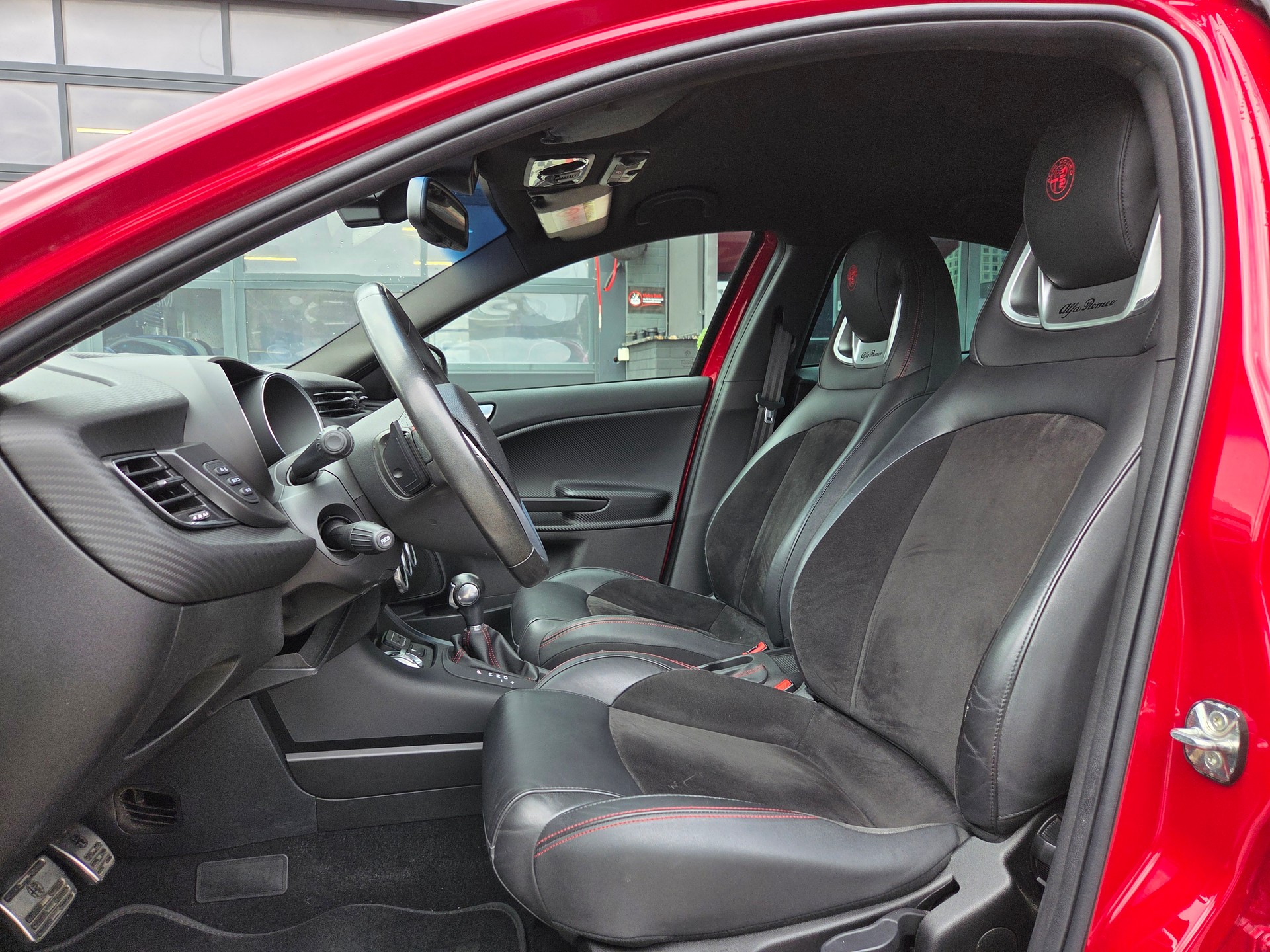 ALFA ROMEO Giulietta 1750 TBi Veloce TCT-image-11