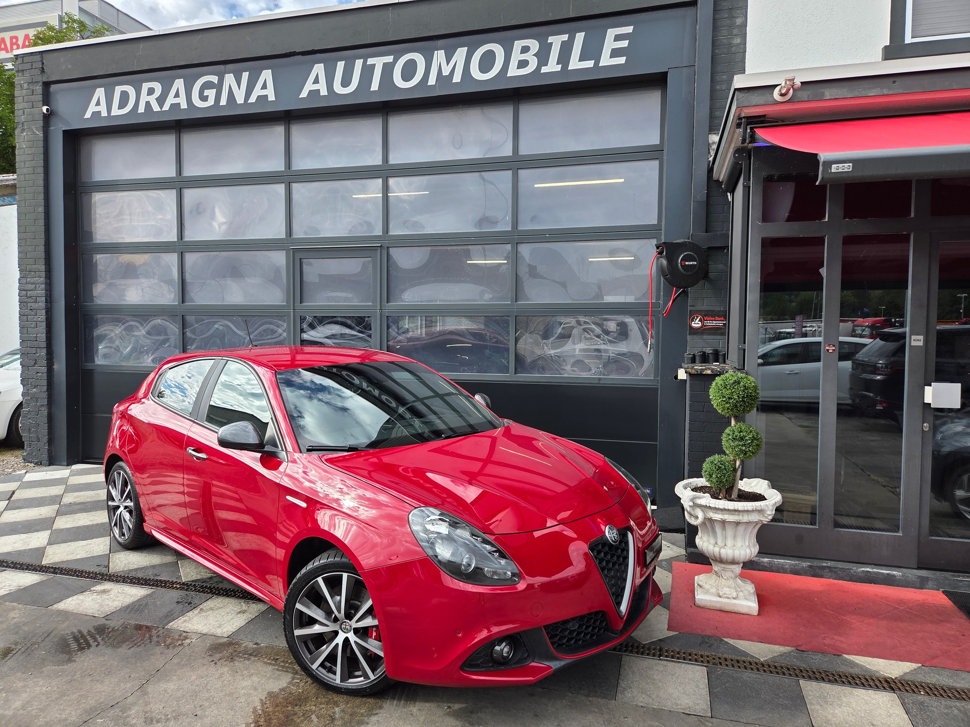 ALFA ROMEO Giulietta 1750 TBi Veloce TCT-image-0