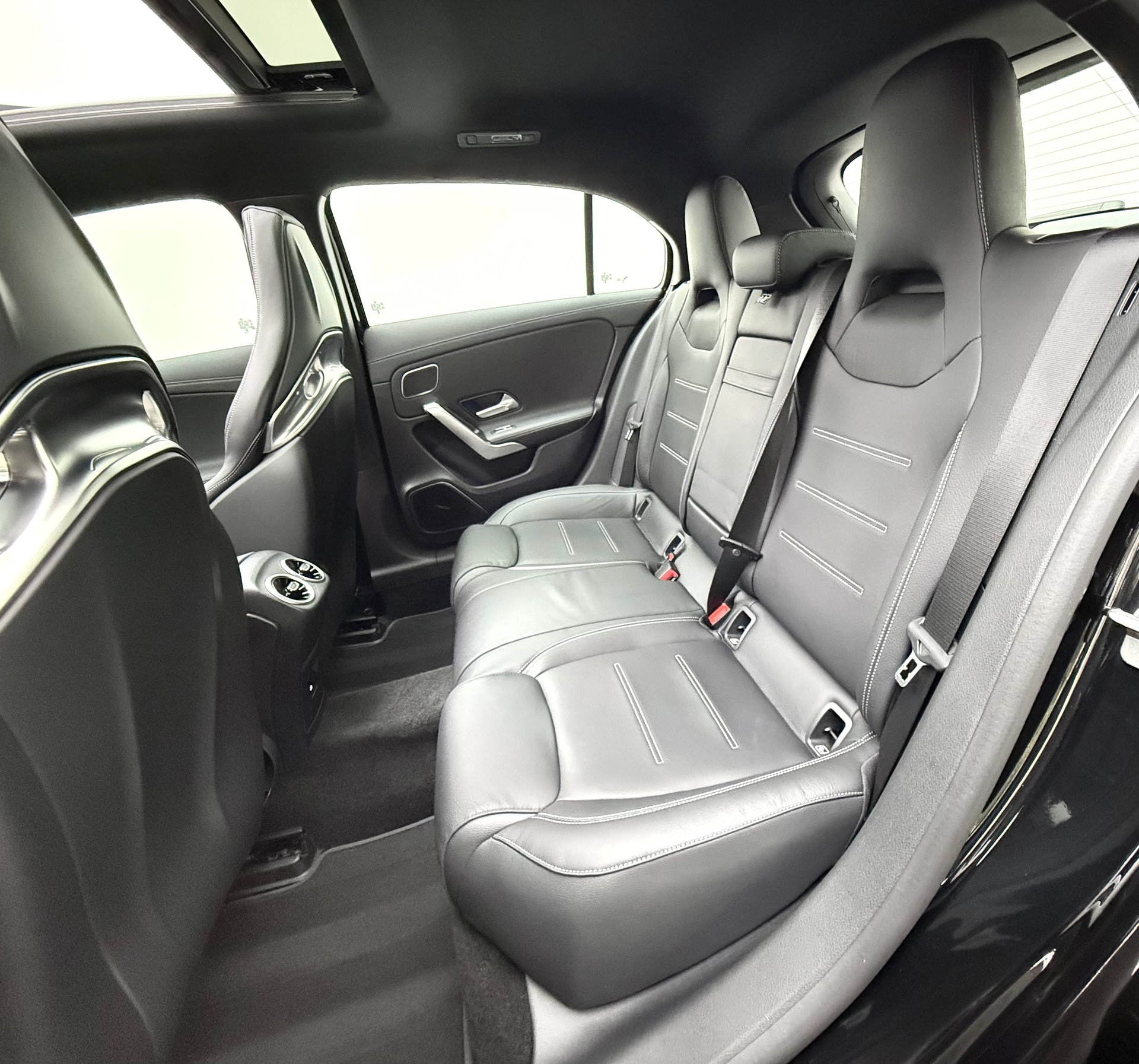 MERCEDES-BENZ A AMG 45 S 4Matic+ 8G-DCT *FACELIFT*PERFORMANCE SITZE*-image-19