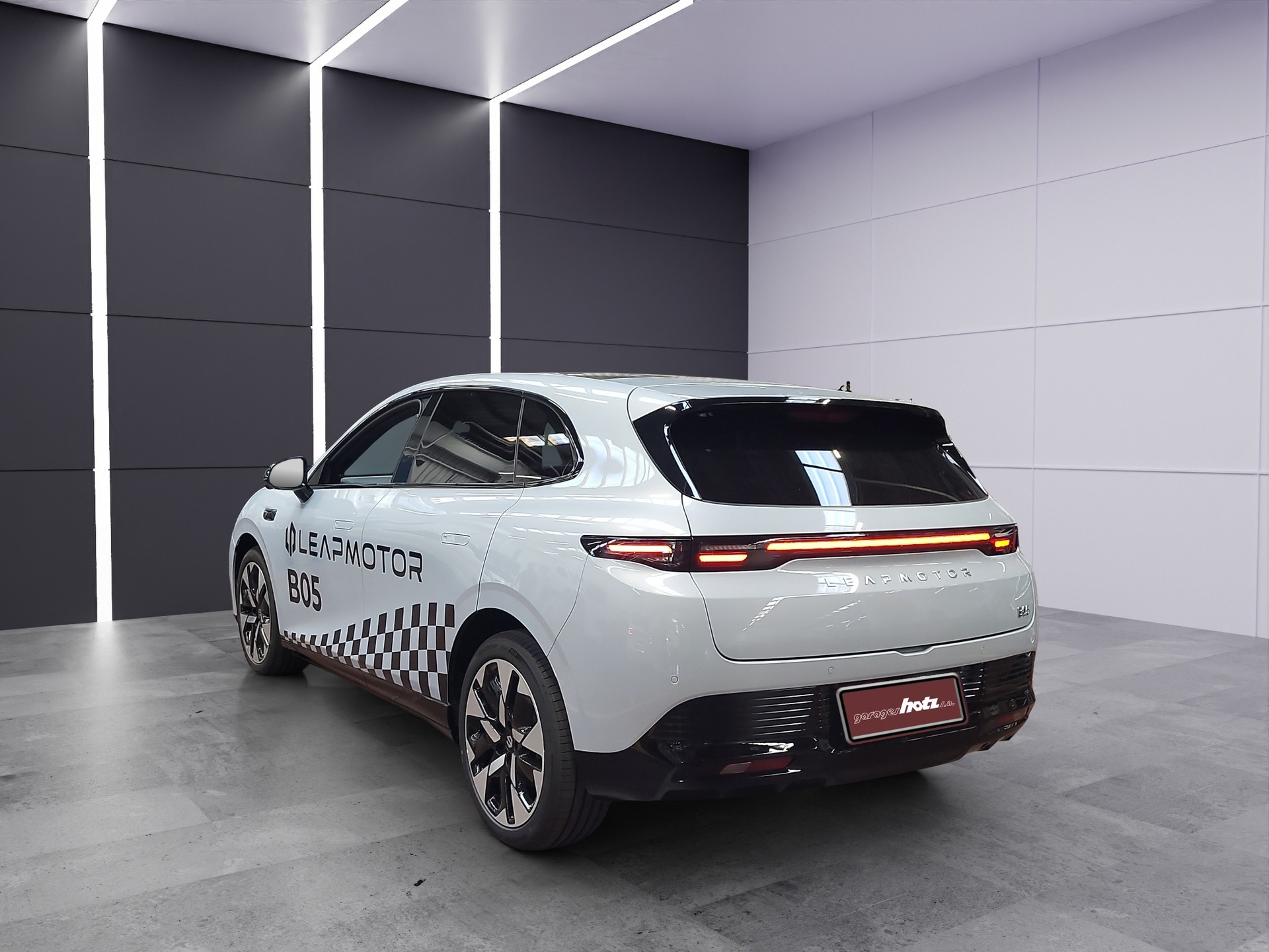 LEAPMOTOR B05 EV-image-2