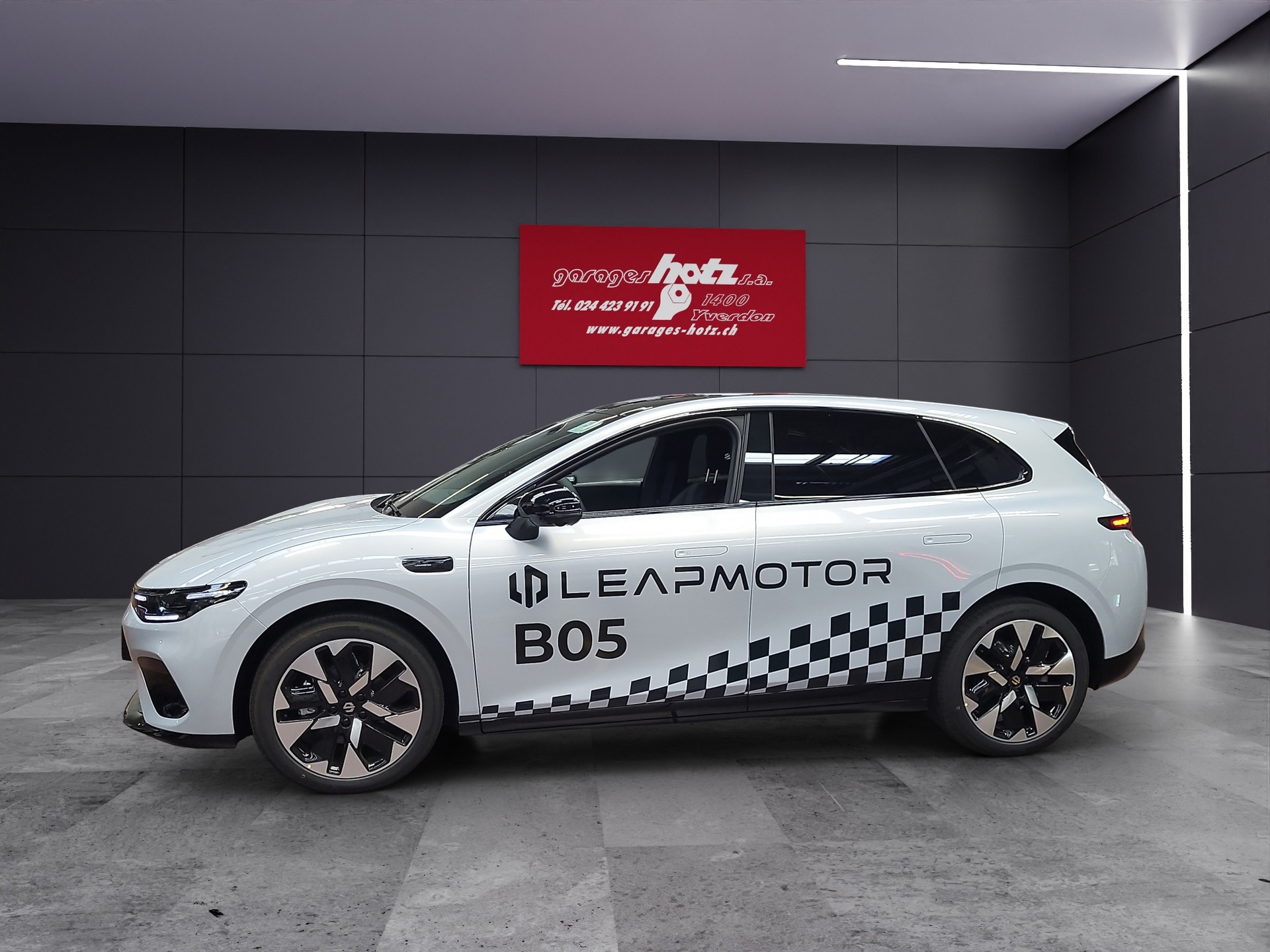 LEAPMOTOR B05 EV-image-1