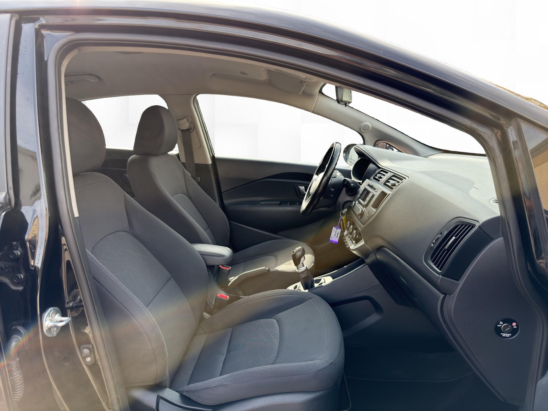 KIA Rio 1.4 CVVT Style-image-10