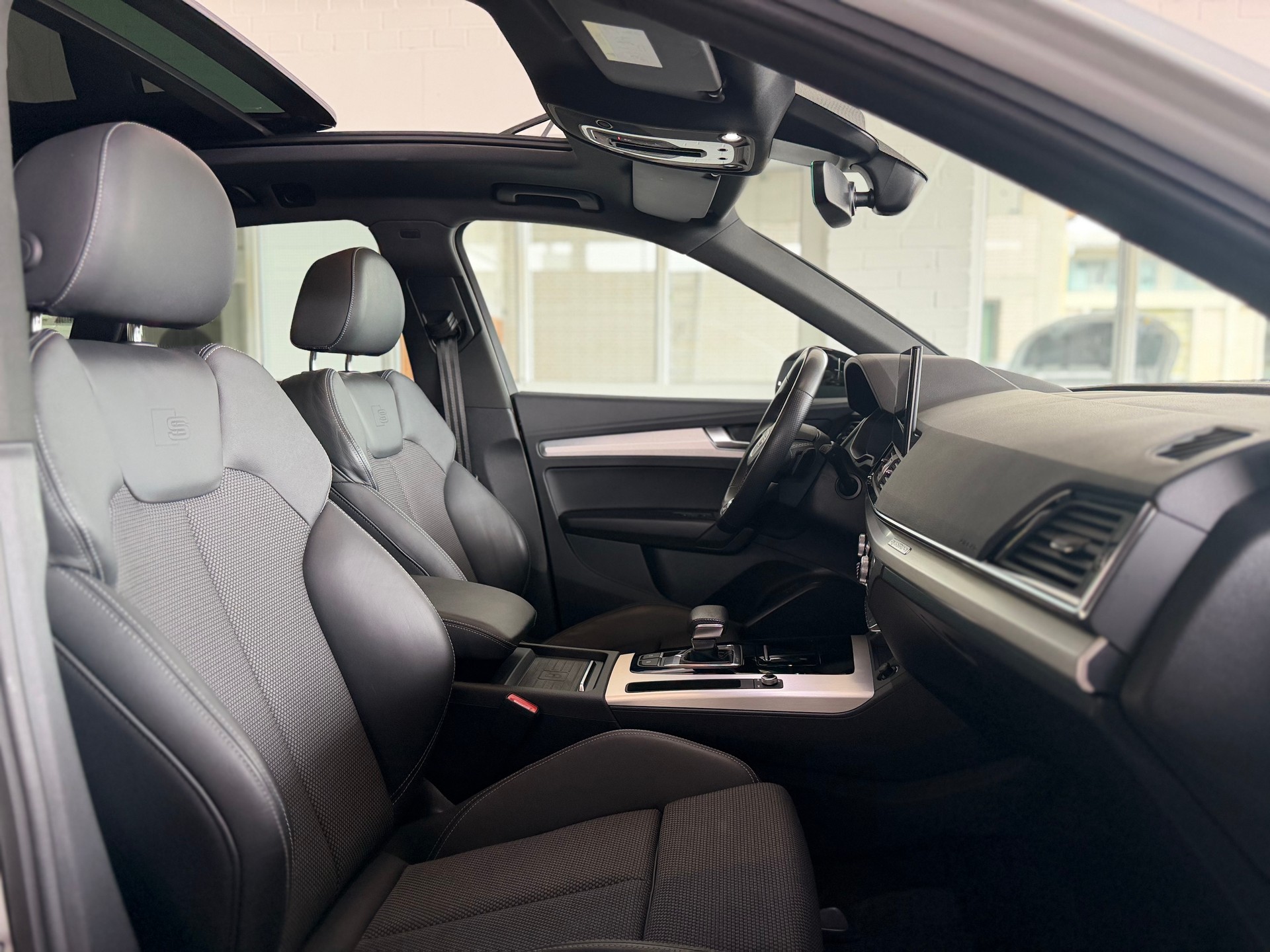 AUDI Q5 40 TDI S-line SPORT quattro S-tronic * 204 PS * 4X4 *-image-8