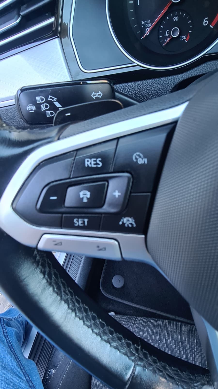 VW Passat Variant 2.0 TDI Business DSG ** Gr-Navi **RF-Kamera ** Sitzheizung ** PDC ** Frisch Ab MFK & Service **-image-13
