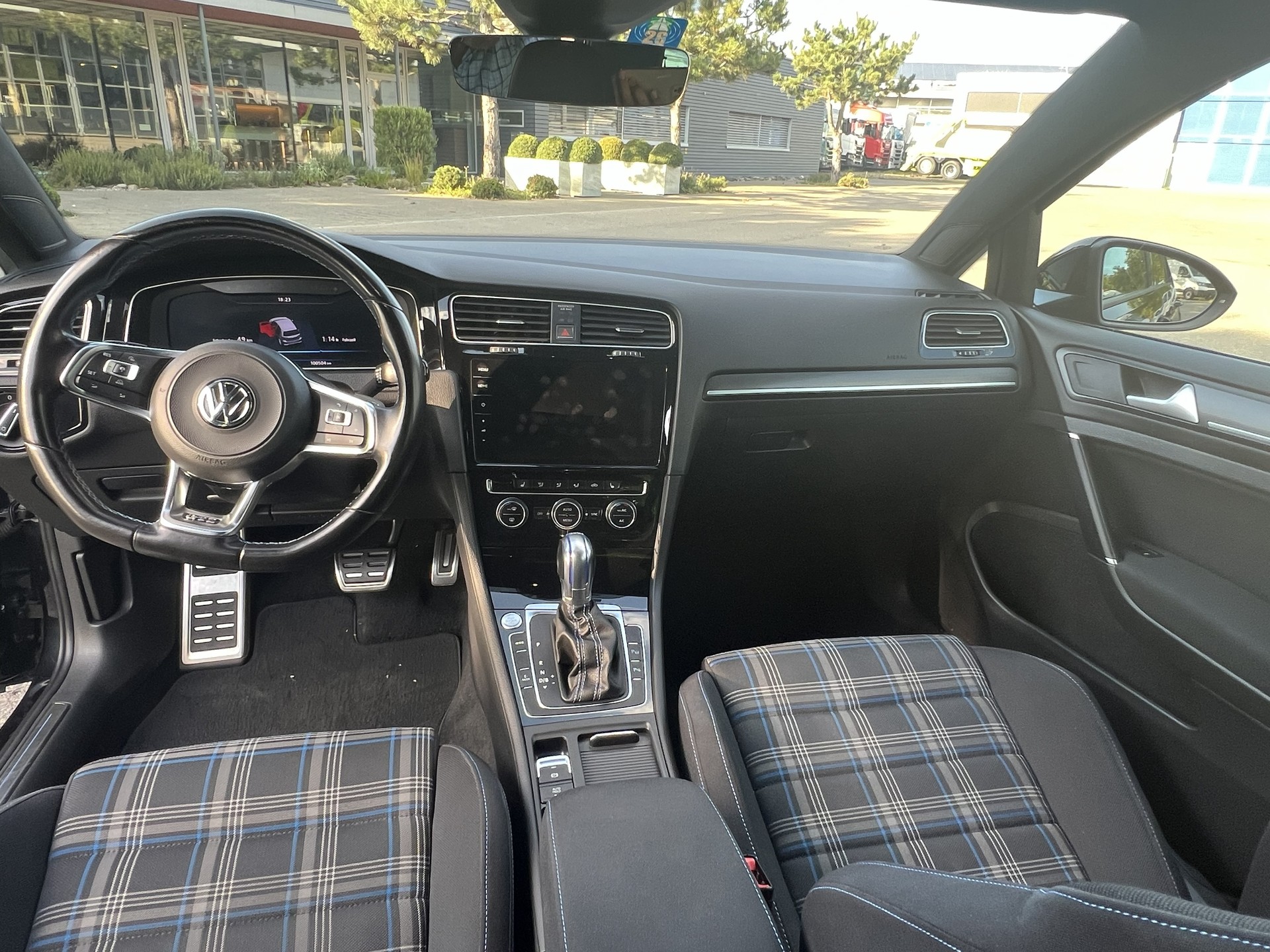 VW 1.4 TSI Plug-In-Hybrid GTE DSG-image-3