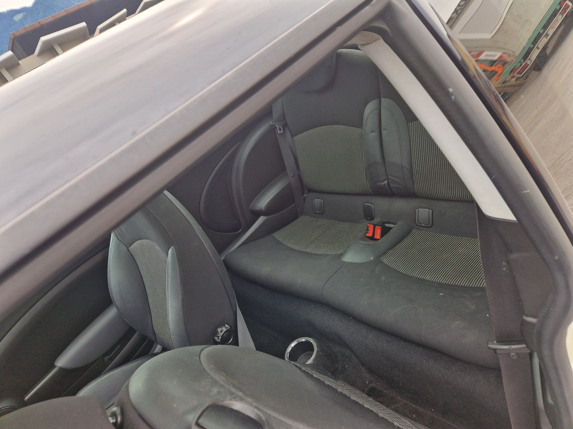 MINI Cooper-image-6