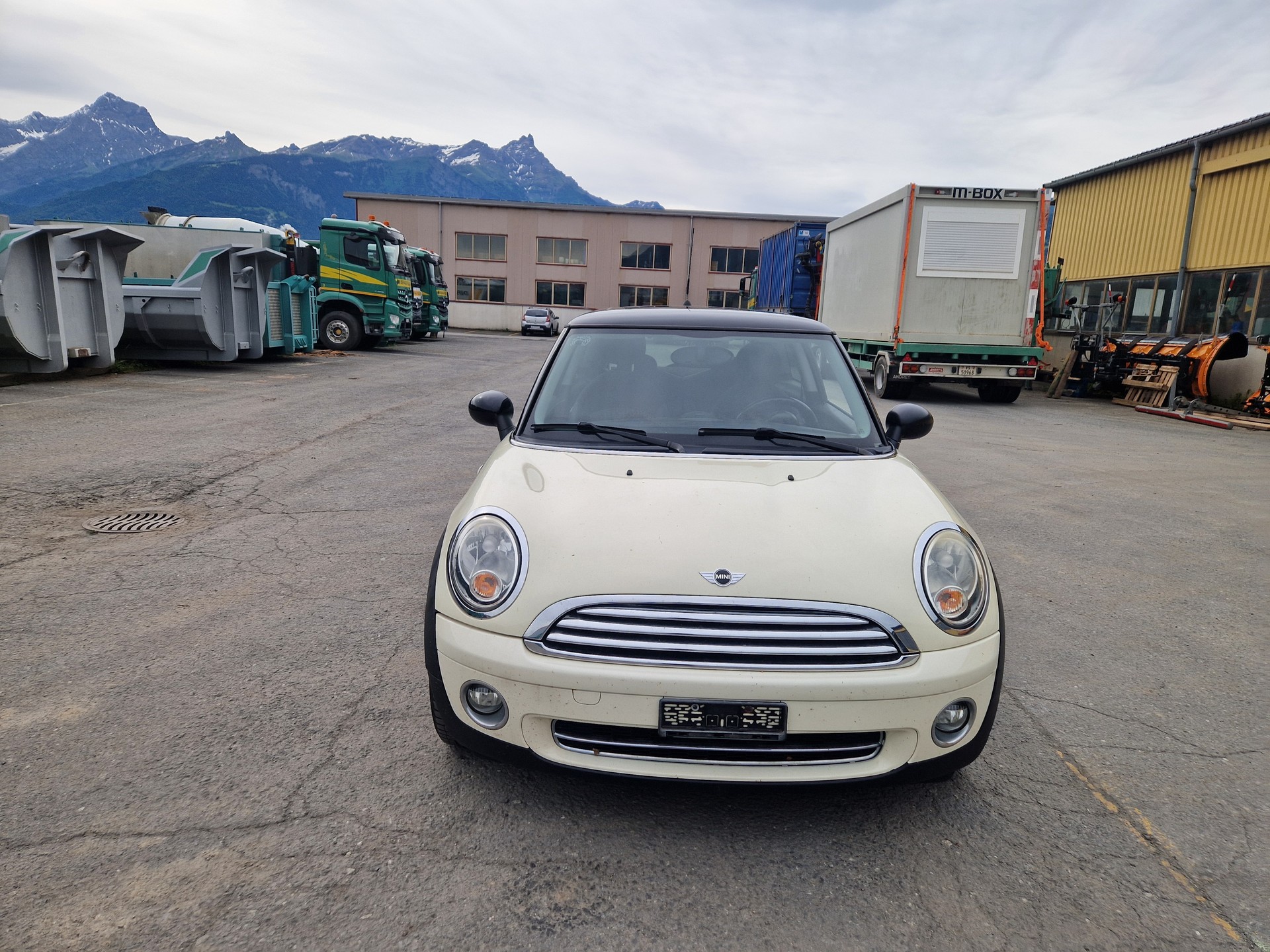 MINI Cooper-image-1