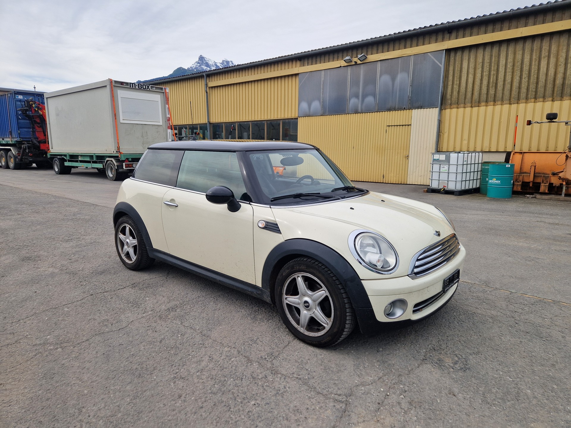 MINI Cooper-image-2