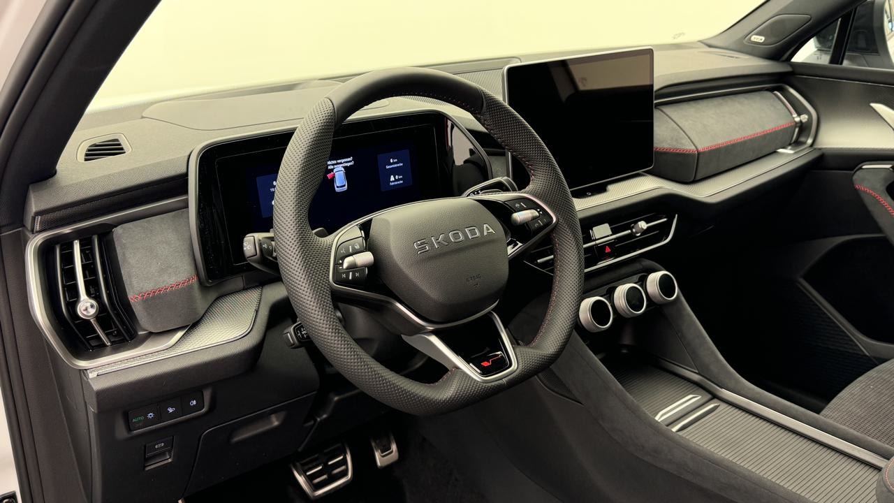 SKODA Kodiaq 2.0 TSI RS 4x4-image-6