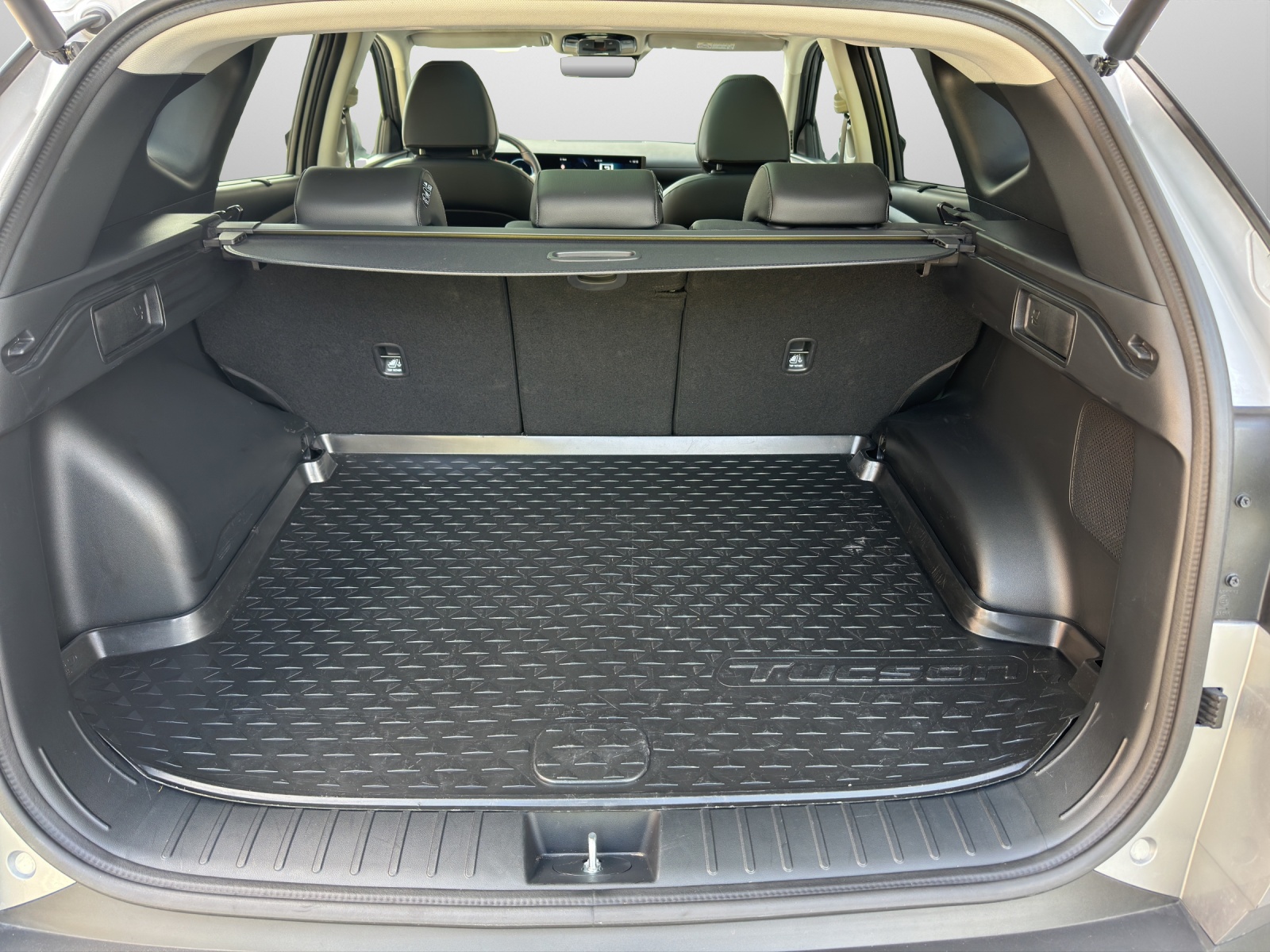 HYUNDAI Tucson 1.6 T-GDi HEV Vertex Sunroof Swiss Edition 4WD-image-15