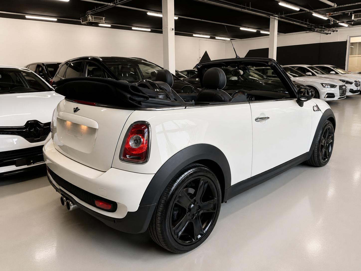 MINI Cooper S Cabriolet Steptronic-image-8