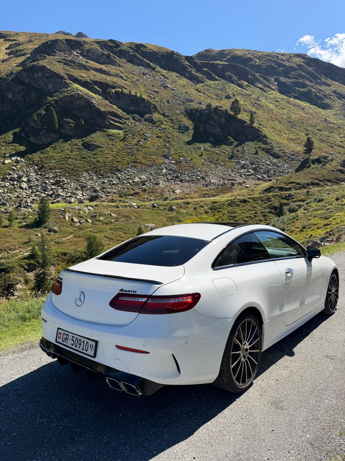 MERCEDES-BENZ E 200 AMG Line 4matic 9G-Tronic Ch-Fahrzeug/Frische MFK/Panoramadach/Sitzluftung/Head Up/Burmester uvm.-image-9