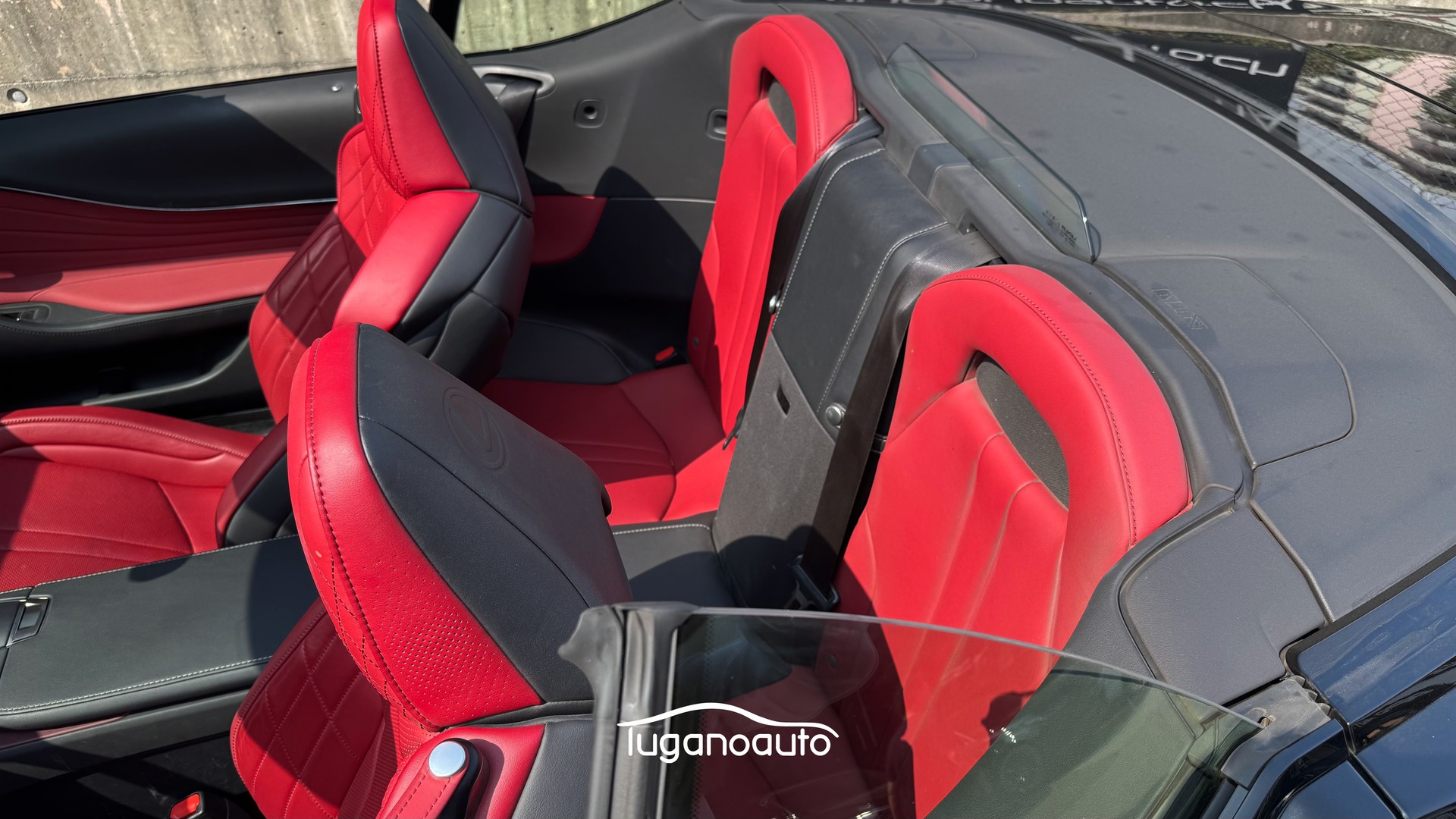 LEXUS LC 500 Cabriolet V8 Bespoke Automatic-image-13