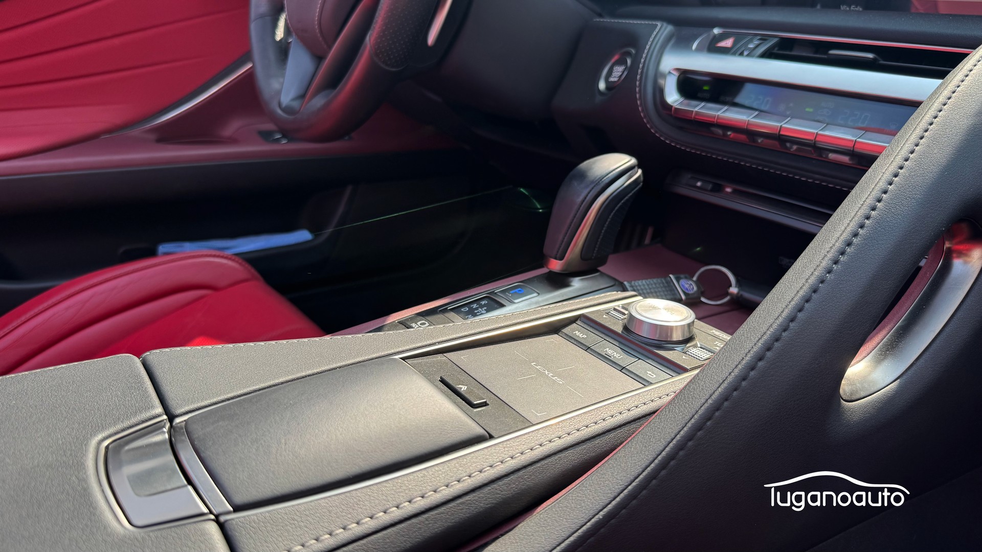LEXUS LC 500 Cabriolet V8 Bespoke Automatic-image-11