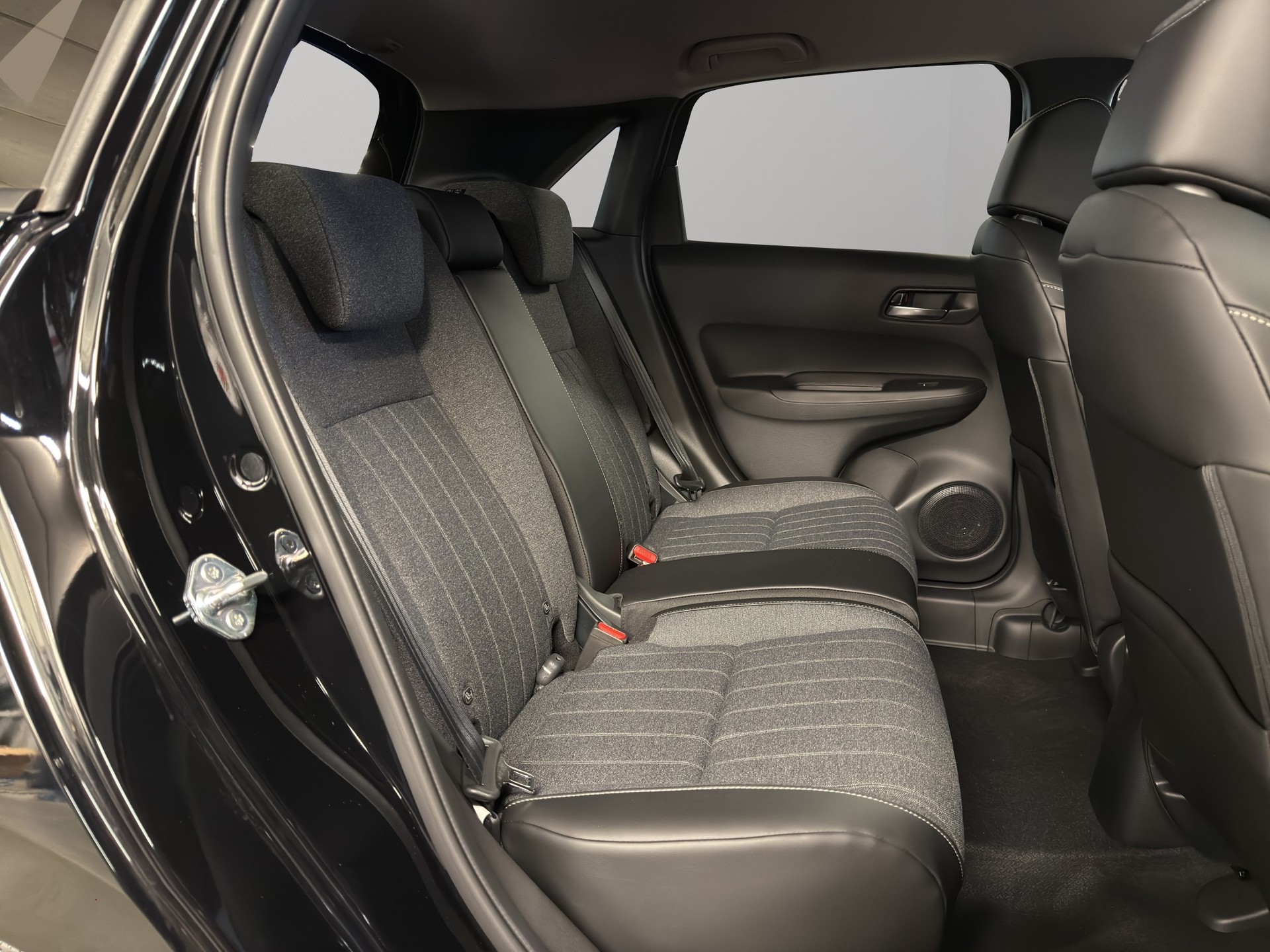 HONDA Jazz 1.5 i-MMD Advance-image-10
