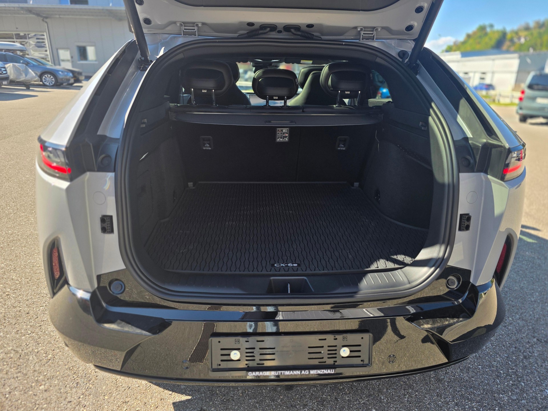 MAZDA CX-6e Takumi-image-7