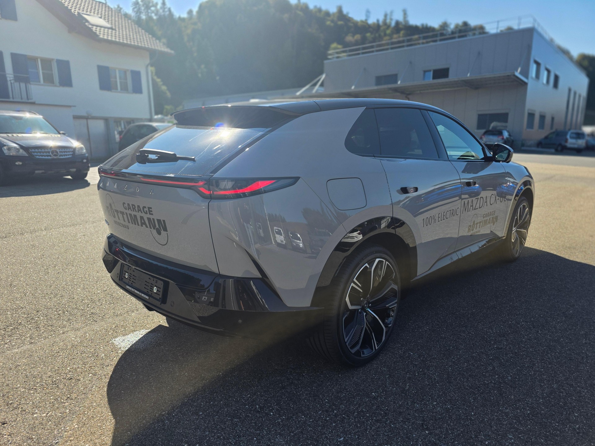 MAZDA CX-6e Takumi-image-4