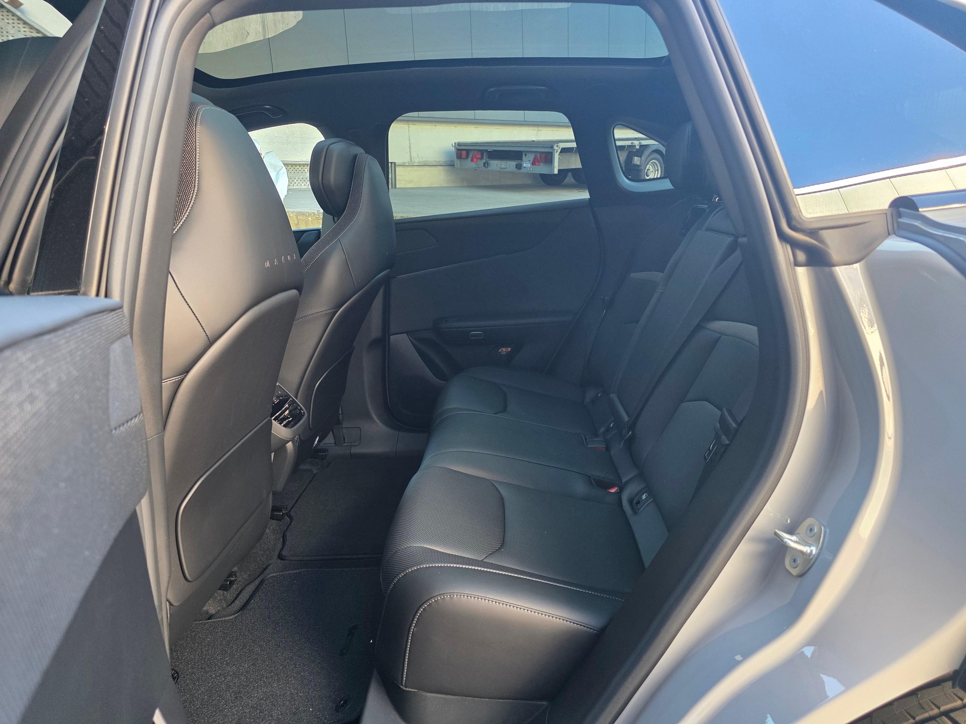 MAZDA CX-6e Takumi-image-9