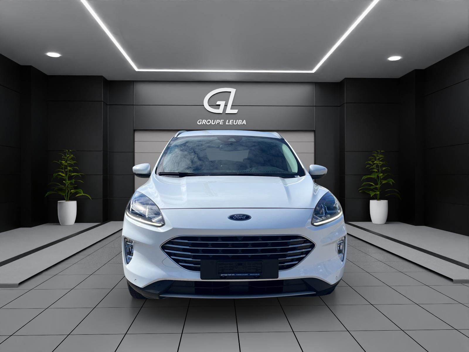 FORD Kuga 2.5 PHEV Titanium 2WD-showroom-element-1