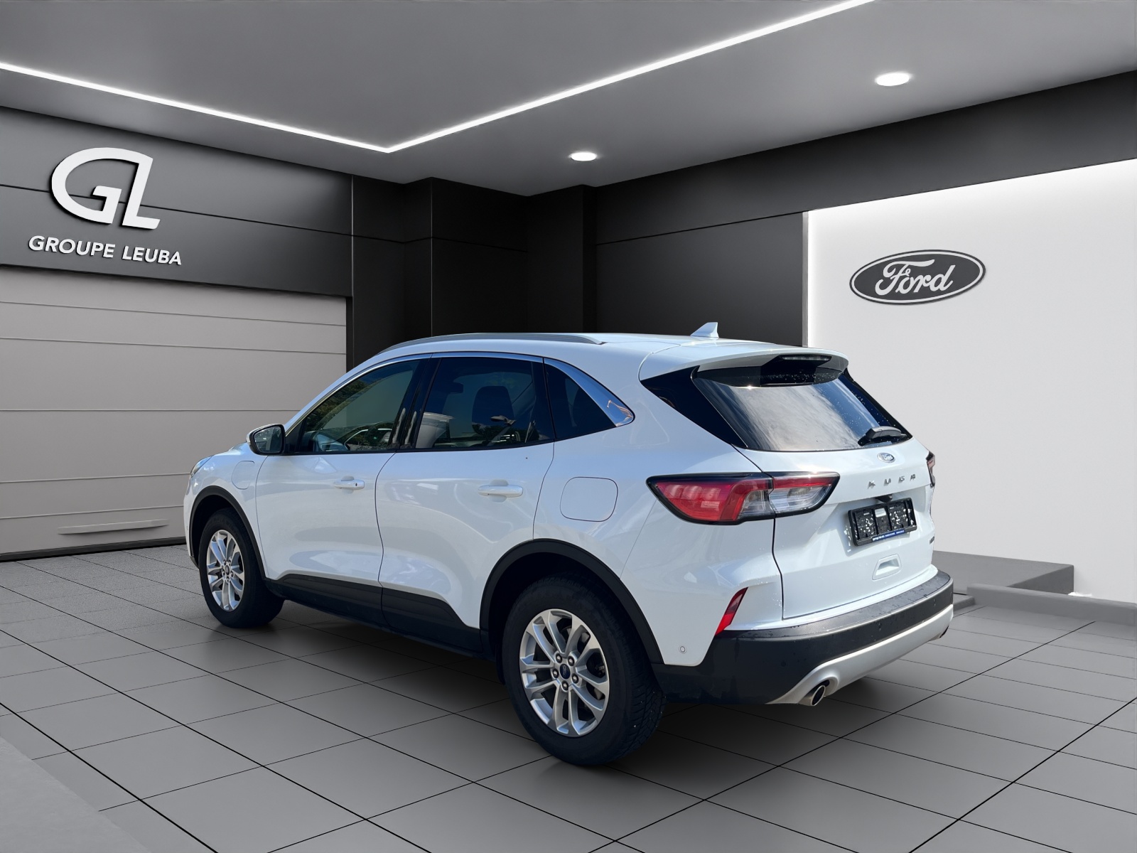 FORD Kuga 2.5 PHEV Titanium 2WD-showroom-element-3