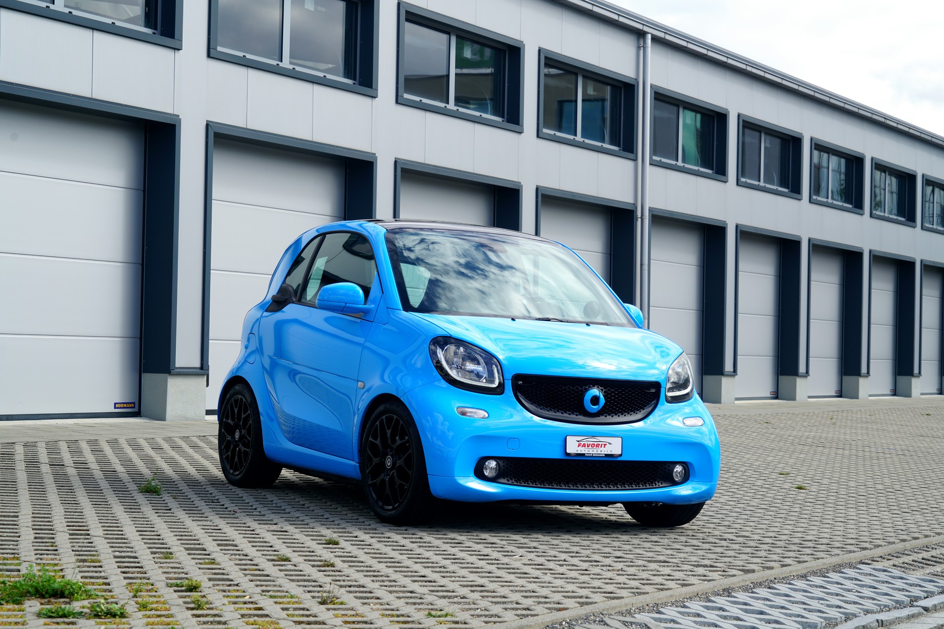 SMART fortwo coupé prime twinmatic (CH)-image-1