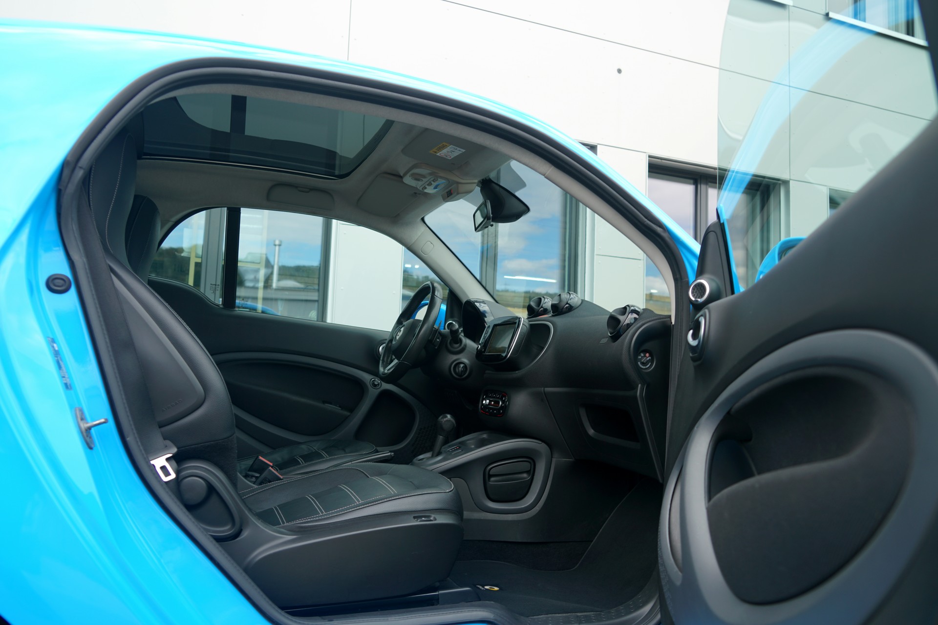 SMART fortwo coupé prime twinmatic (CH)-image-10