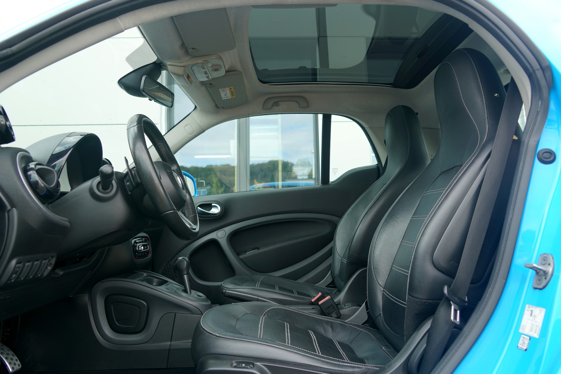 SMART fortwo coupé prime twinmatic (CH)-image-5