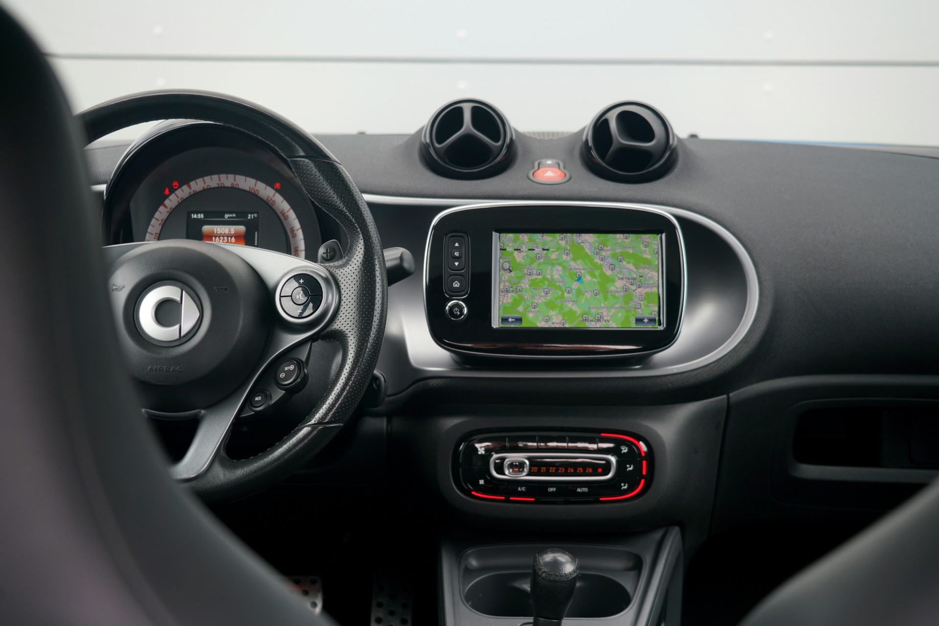 SMART fortwo coupé prime twinmatic (CH)-image-14