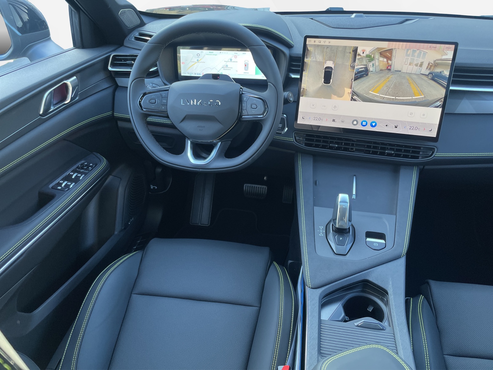 LYNK & CO 01 1.5 PHEV More-image-12