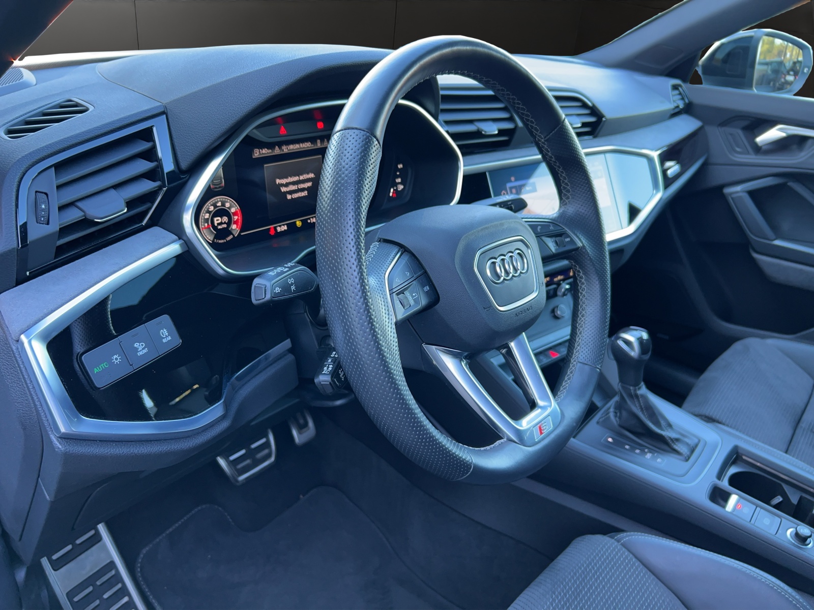 AUDI Q3 Sportback 40 TFSI S line quattro S-tronic-image-14