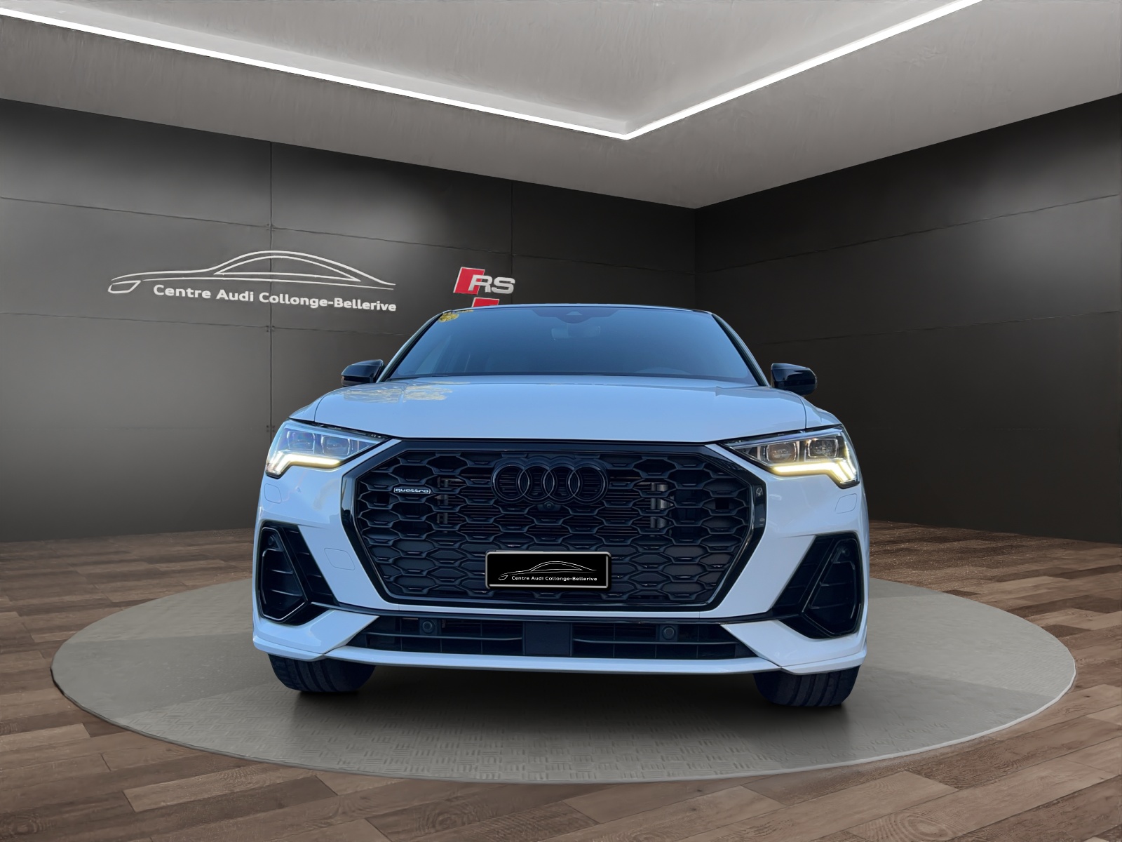 AUDI Q3 Sportback 40 TFSI S line quattro S-tronic-image-1