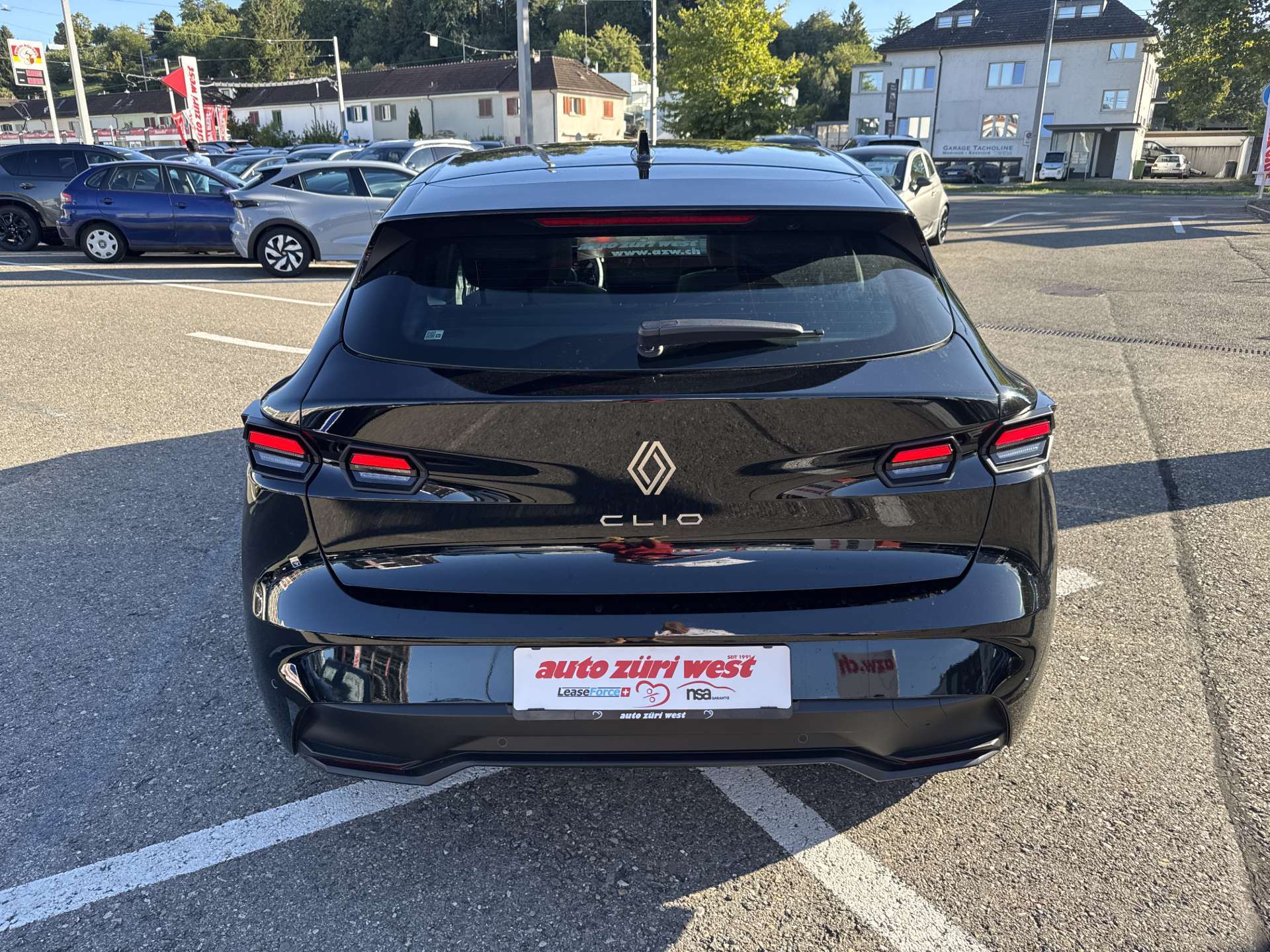 RENAULT Clio 1.2 TCe Evolution NEUES MODELL EDC-Automat-image-14