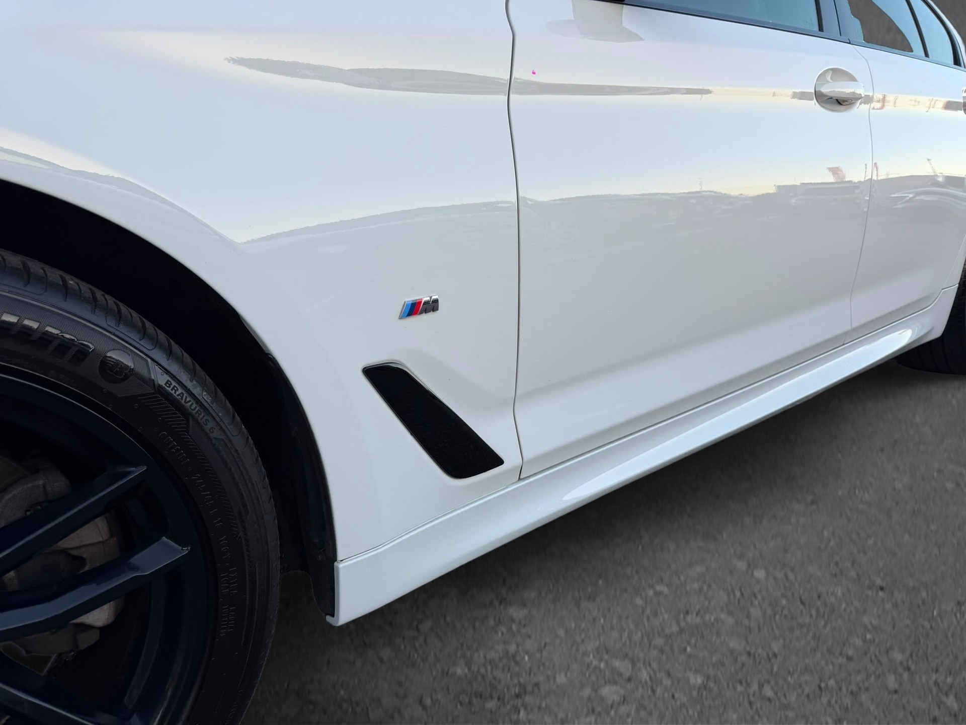 BMW 520d xDrive 48V Touring Pure M-PACK GARANTIE 2 ans Sport Edition-image-7