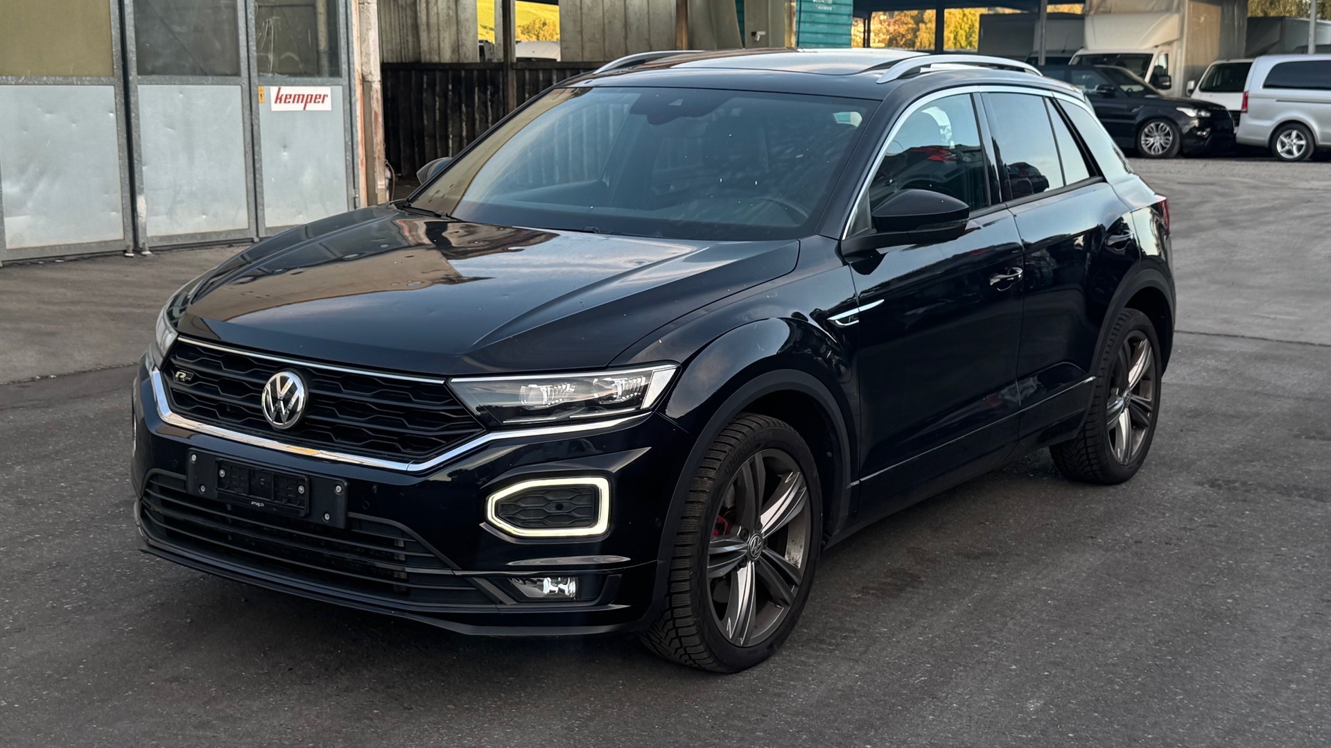 VW T-Roc 2.0 TSI Sport DSG 4Motion-image-2