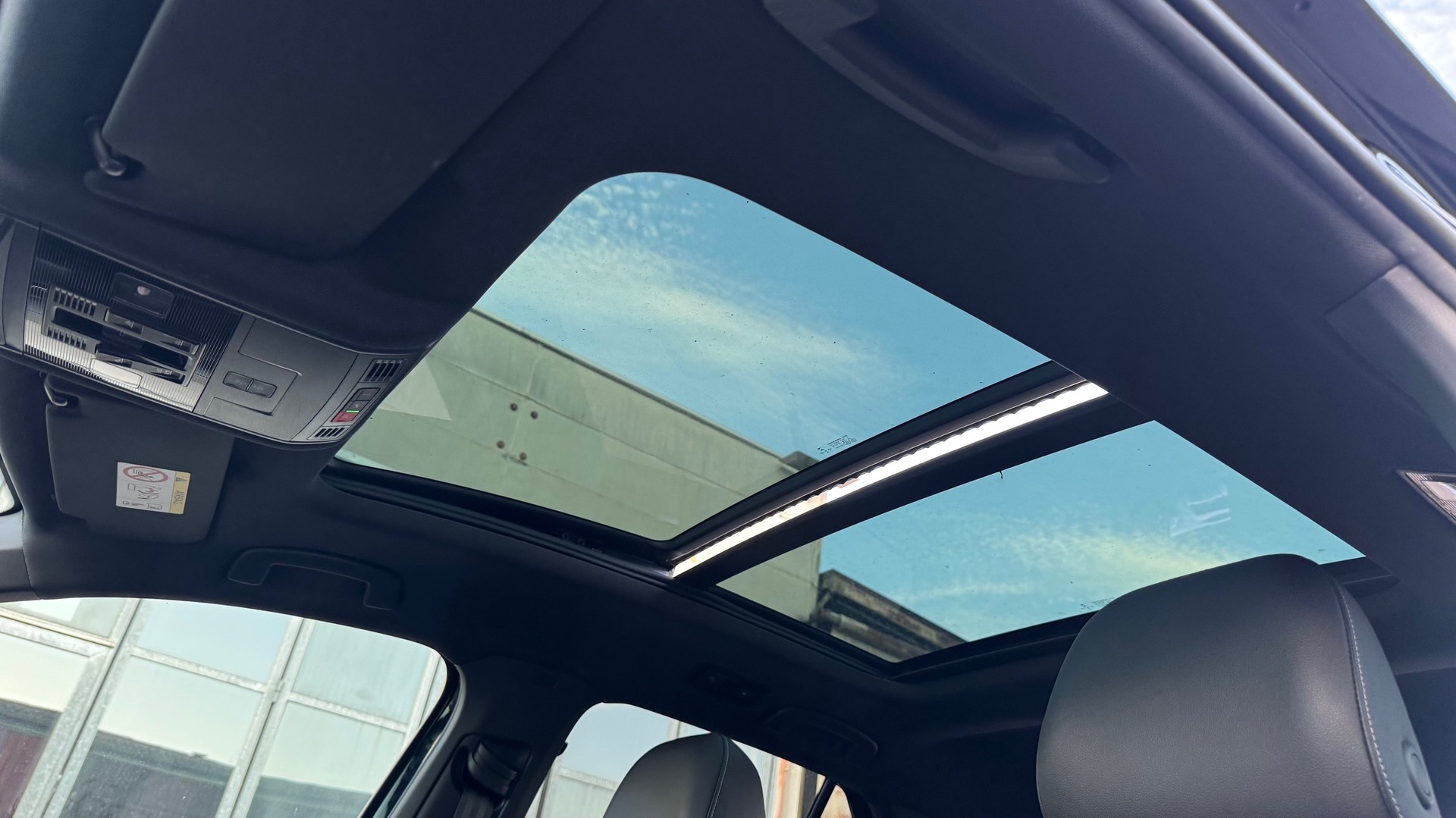 VW T-Roc 2.0 TSI Sport DSG 4Motion-image-15