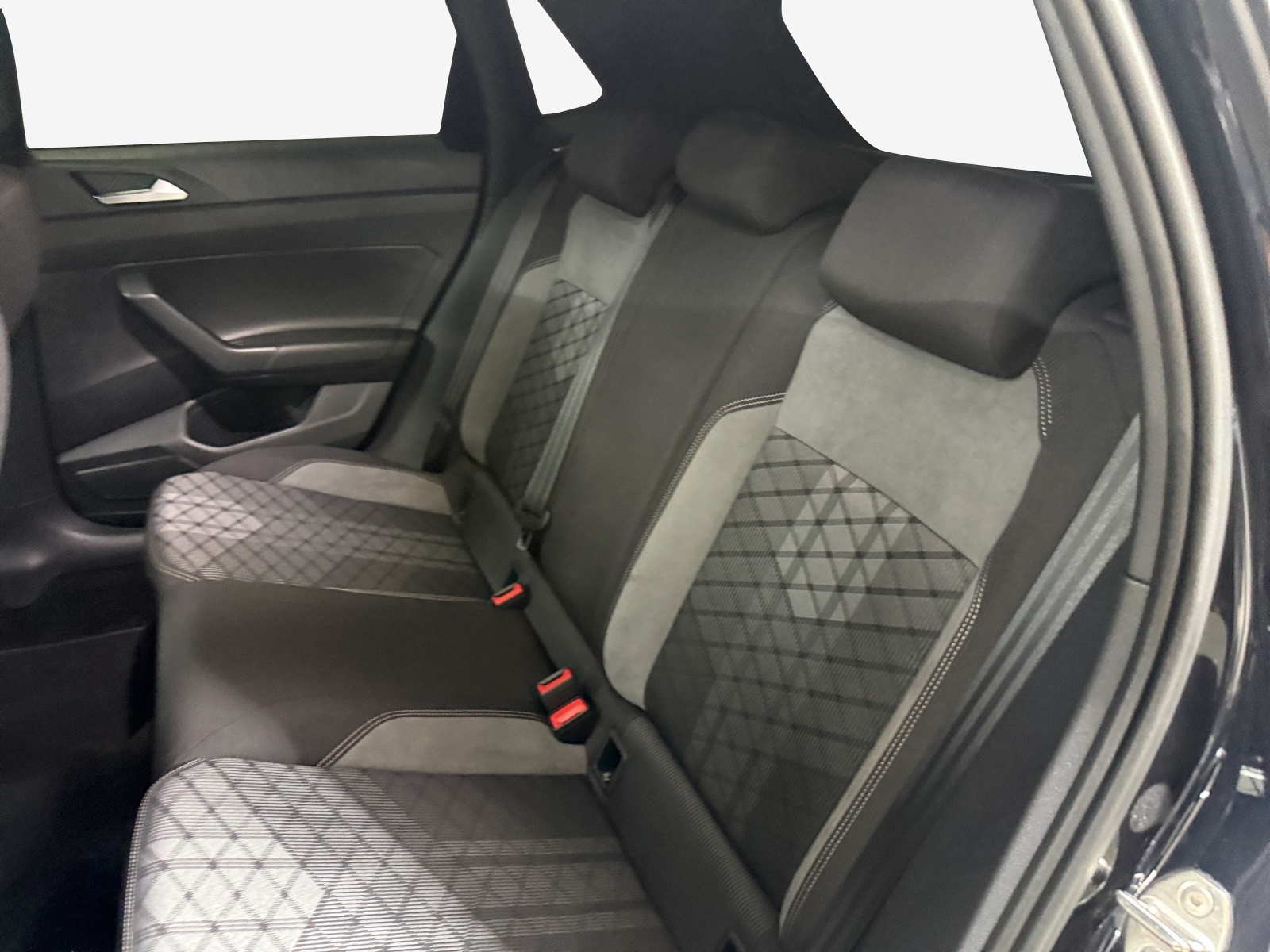 VW Polo 1.0 TSI R-Line-image-11