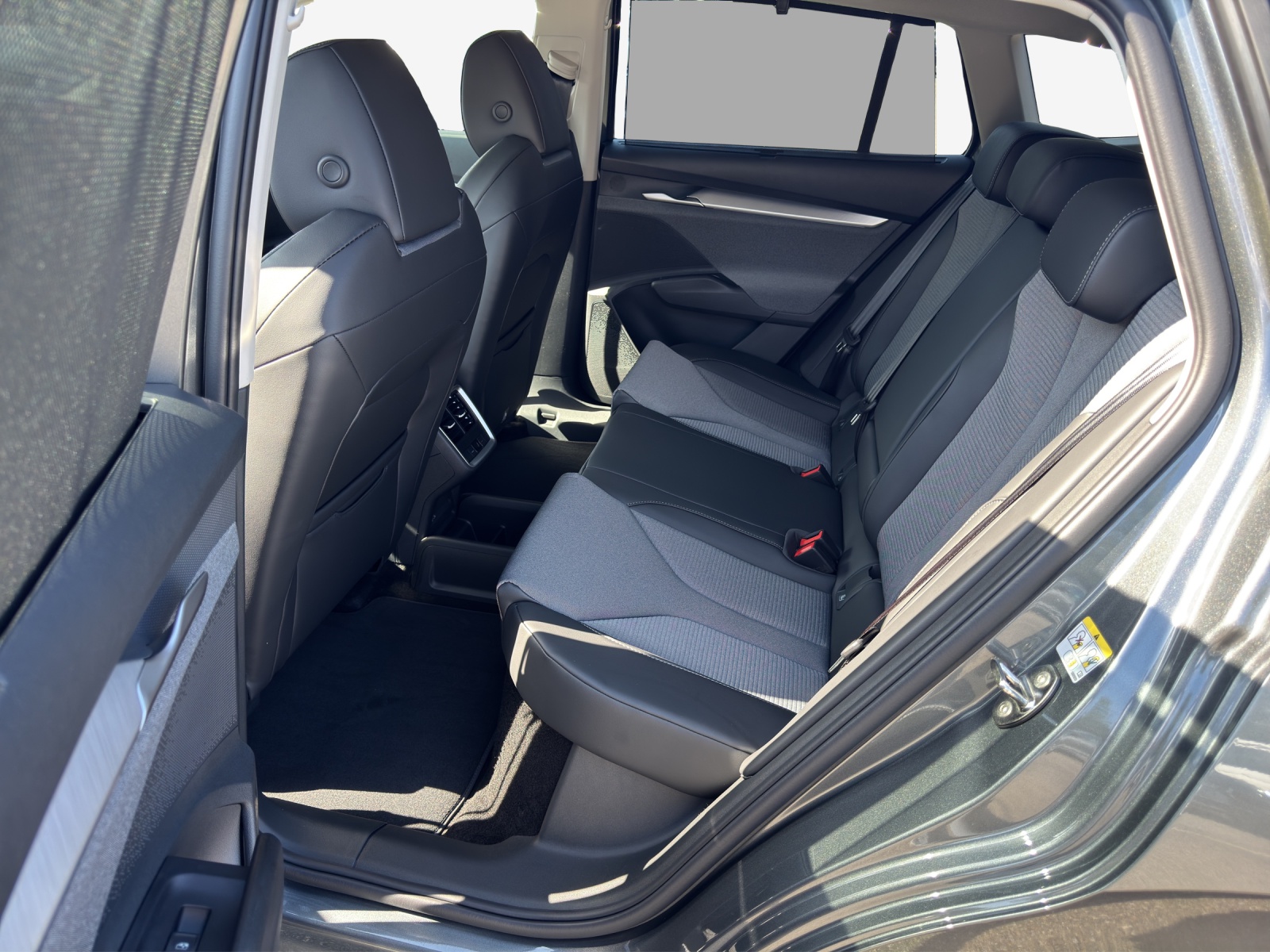 SKODA Enyaq Dynamic 85x 4x4-image-11