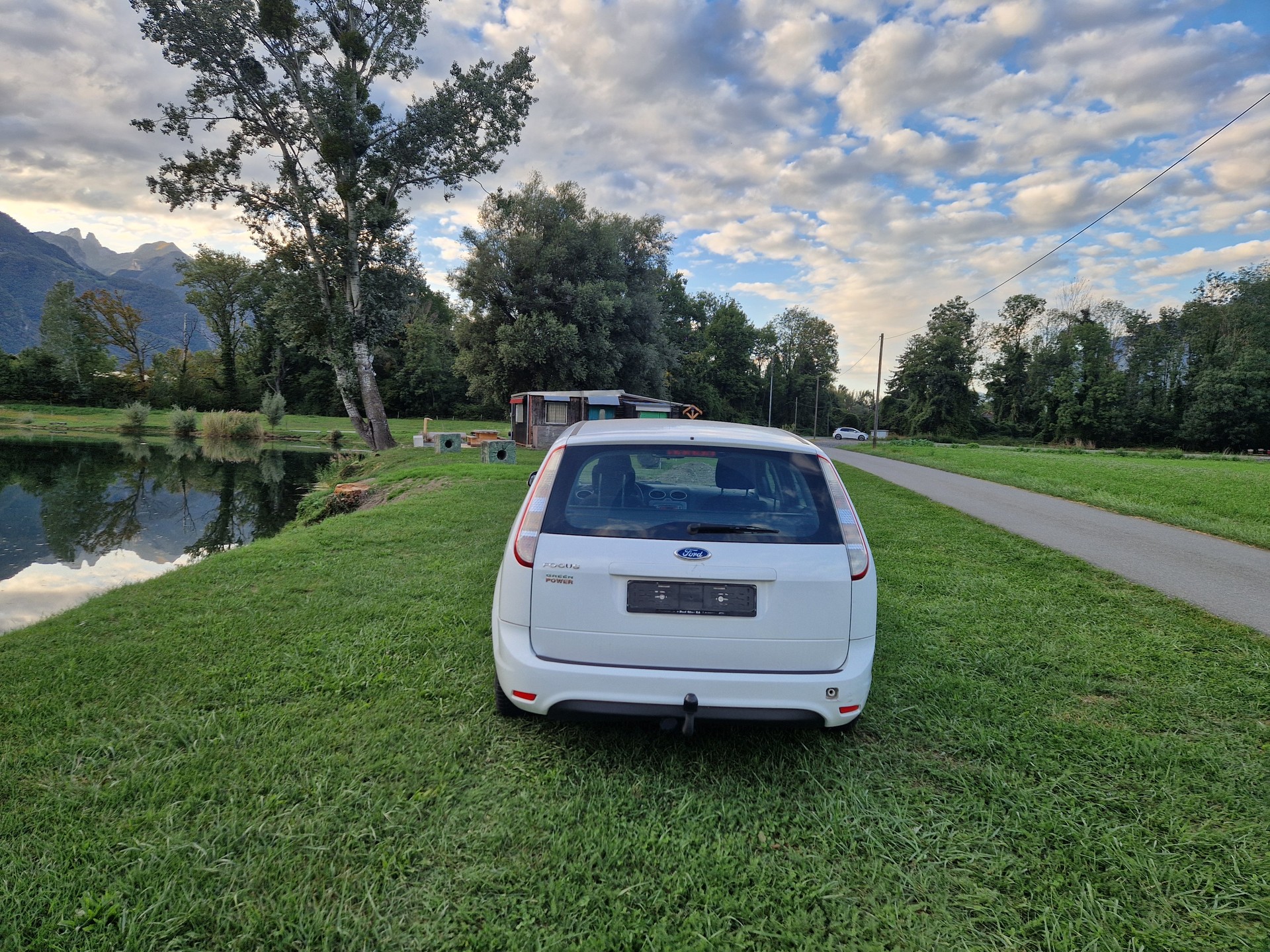 FORD Focus 1.6 16v ECOnetic Carving-image-4