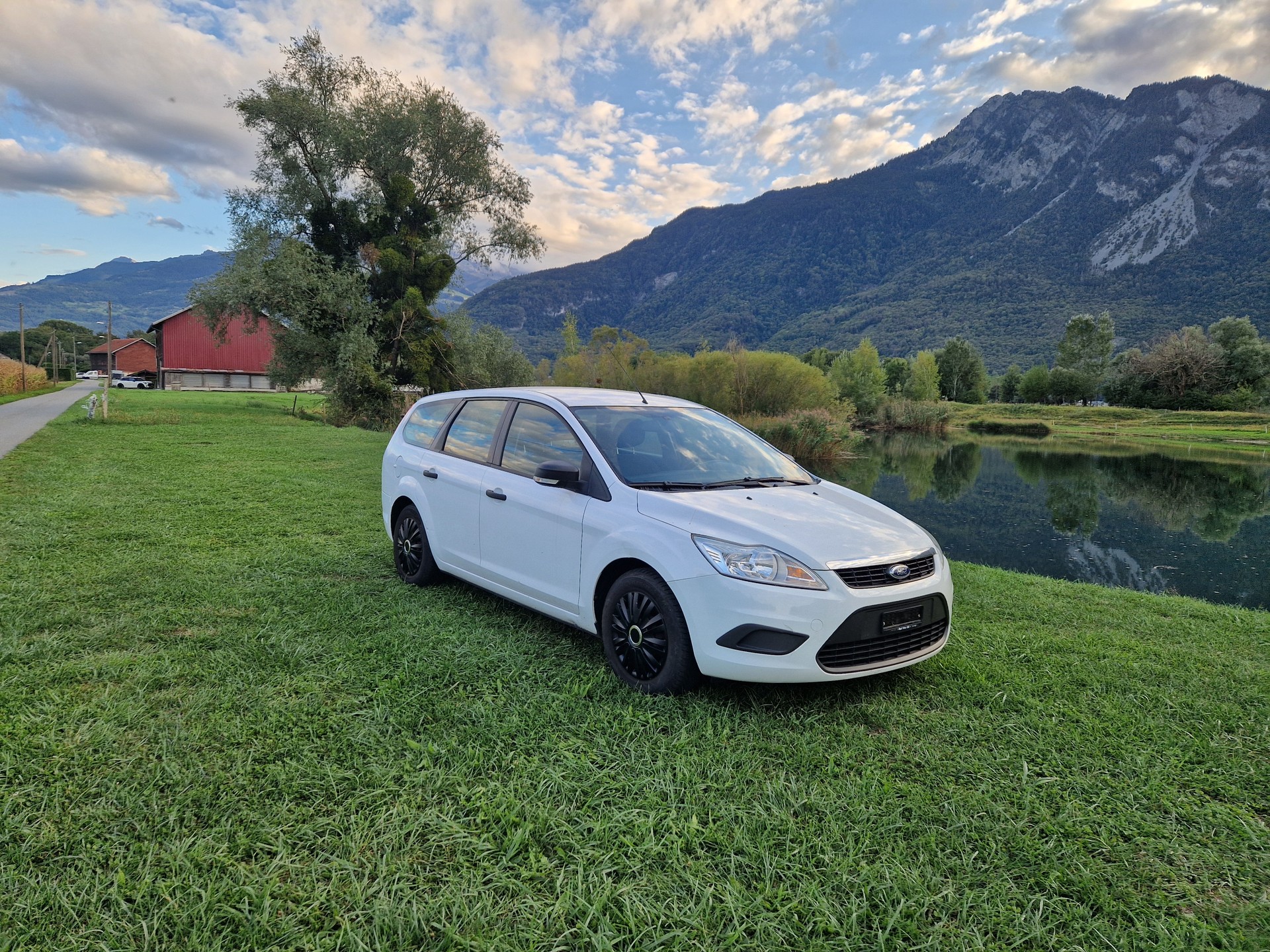 FORD Focus 1.6 16v ECOnetic Carving-image-2