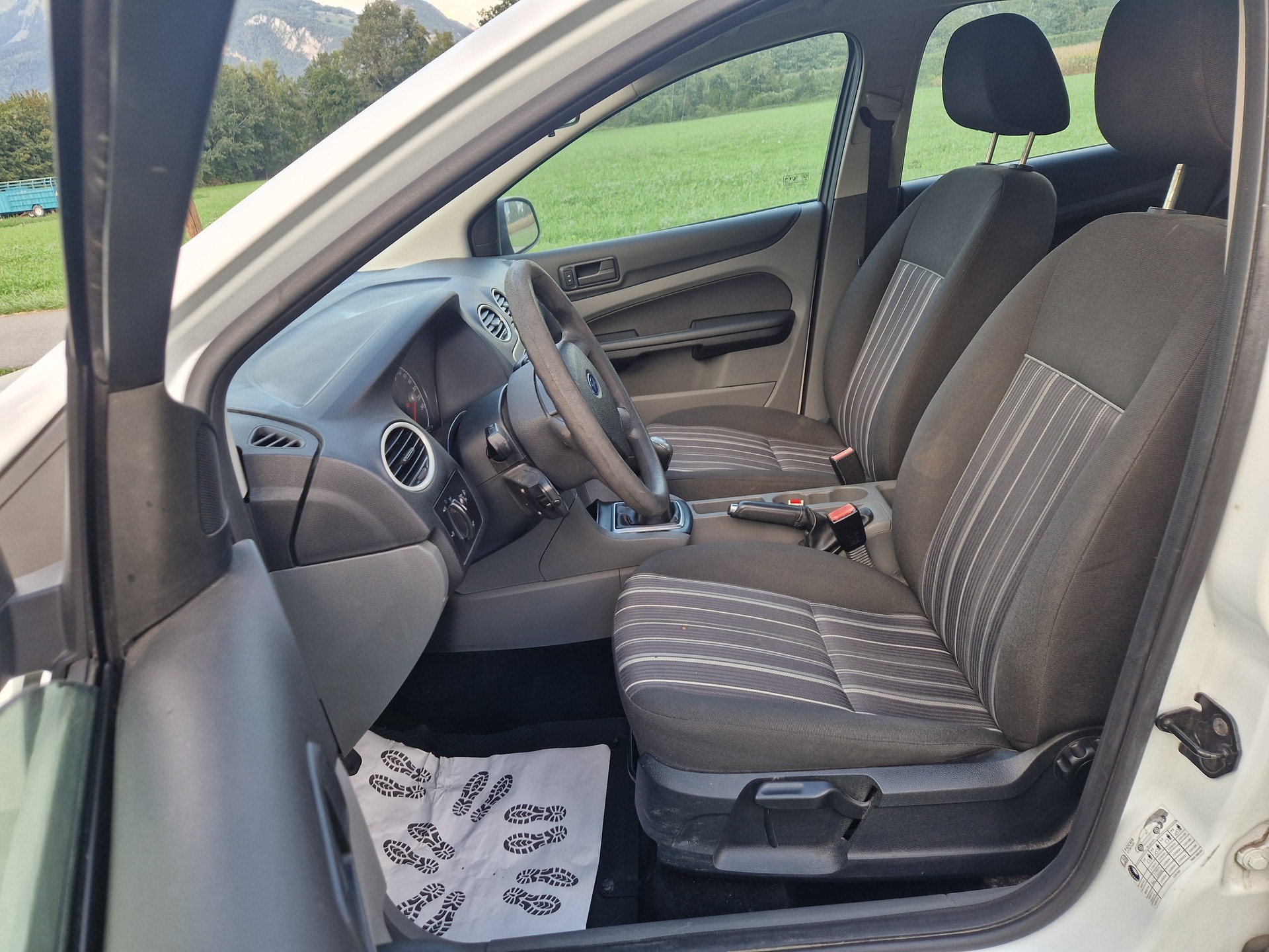 FORD Focus 1.6 16v ECOnetic Carving-image-8