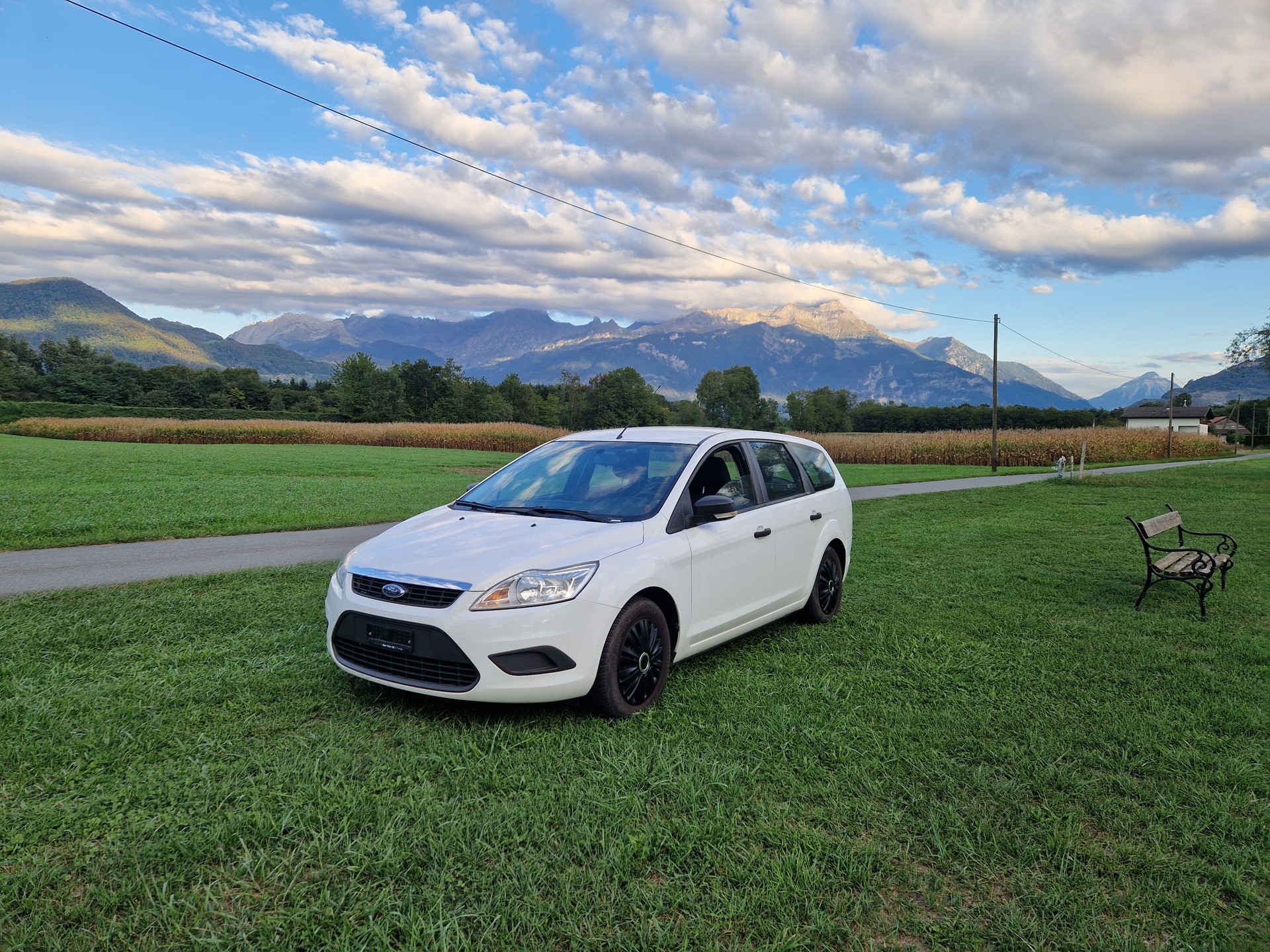 FORD Focus 1.6 16v ECOnetic Carving-image-0