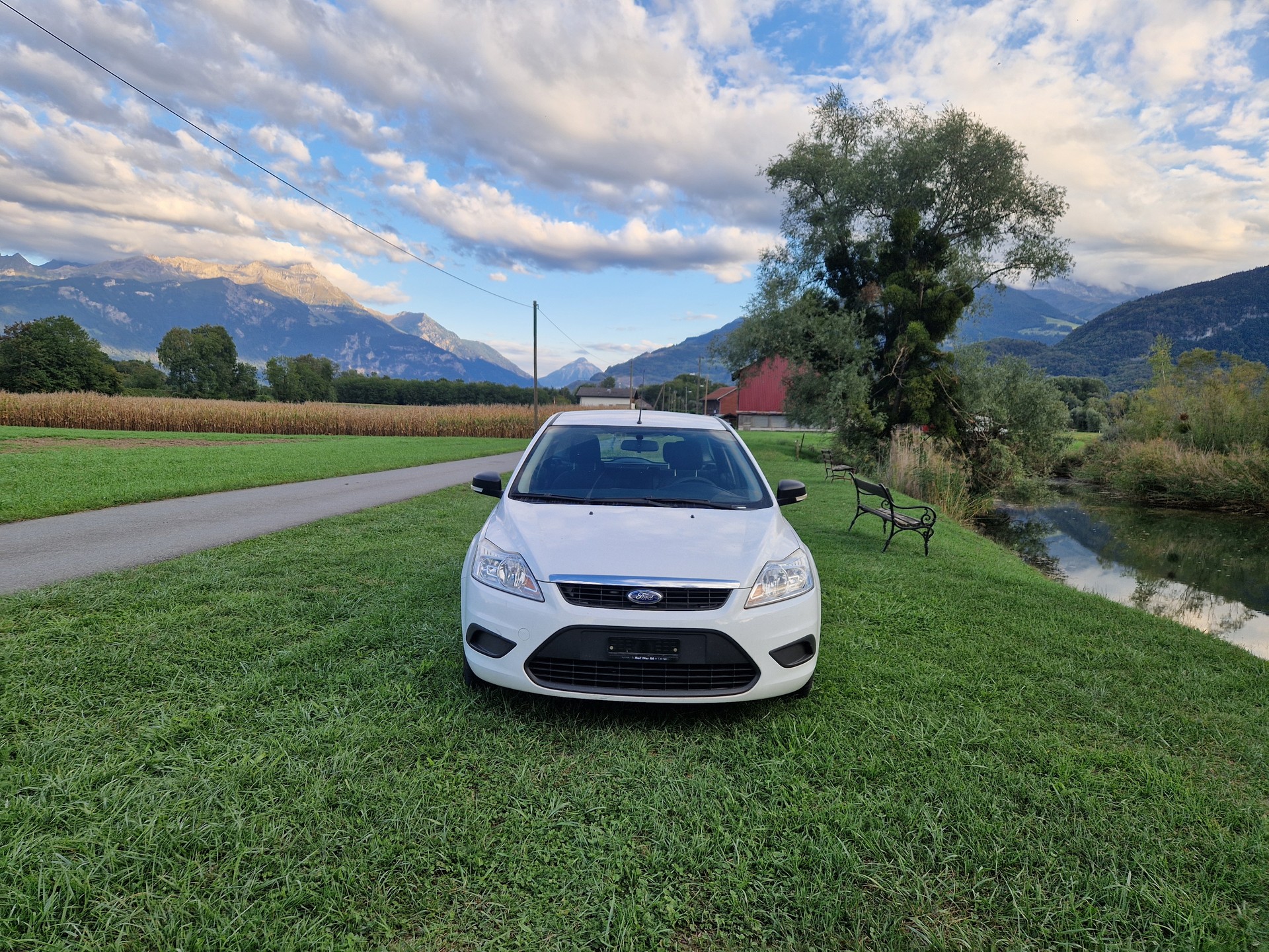 FORD Focus 1.6 16v ECOnetic Carving-image-1