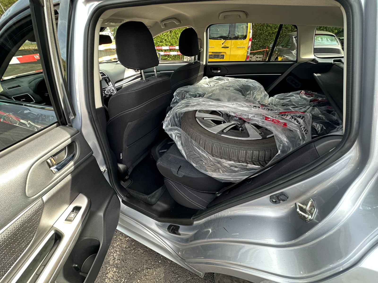 SUBARU Levorg 1.6DIT Swiss AWD Lineartronic-image-14